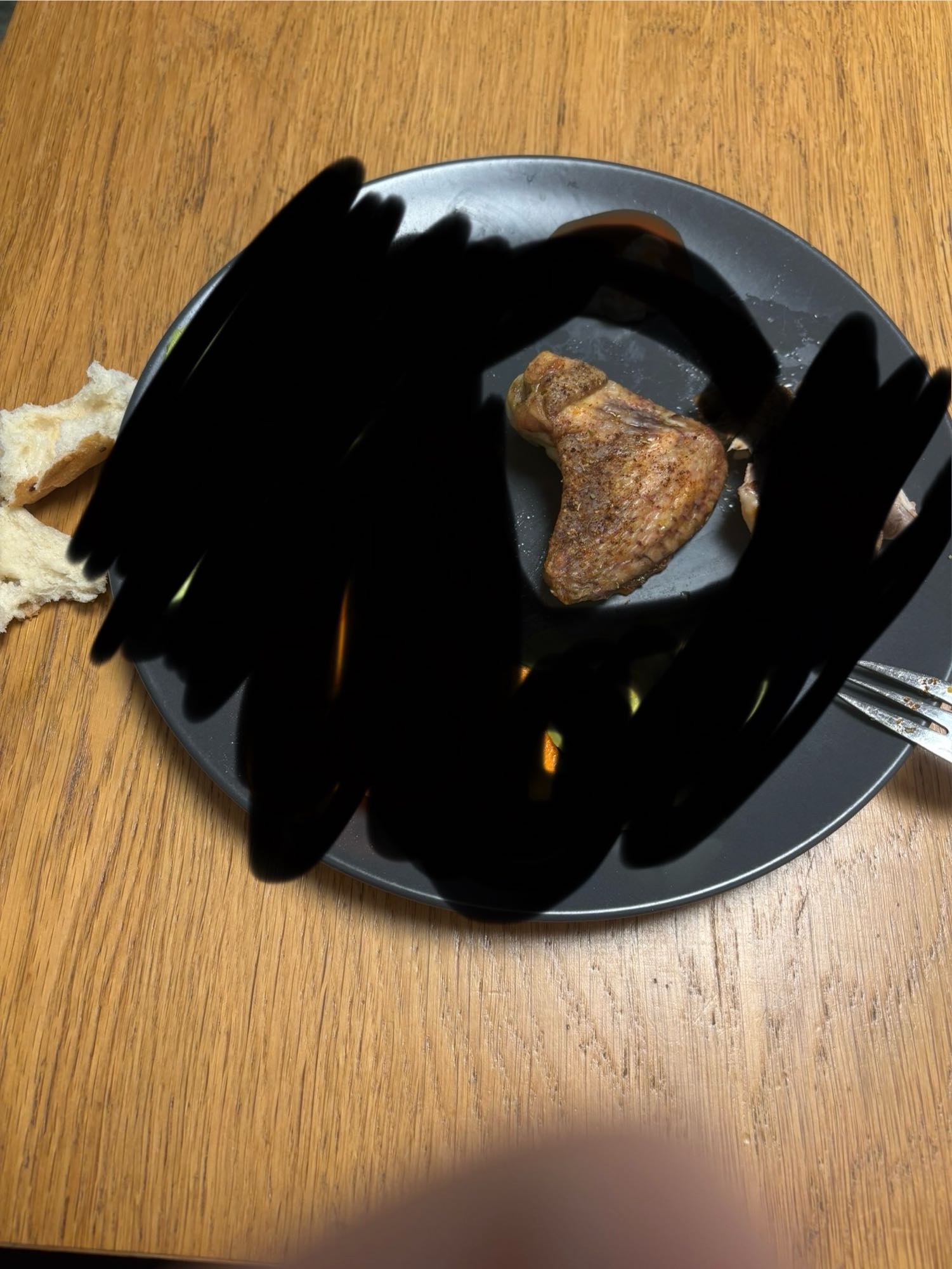 Grilled chicken with bread