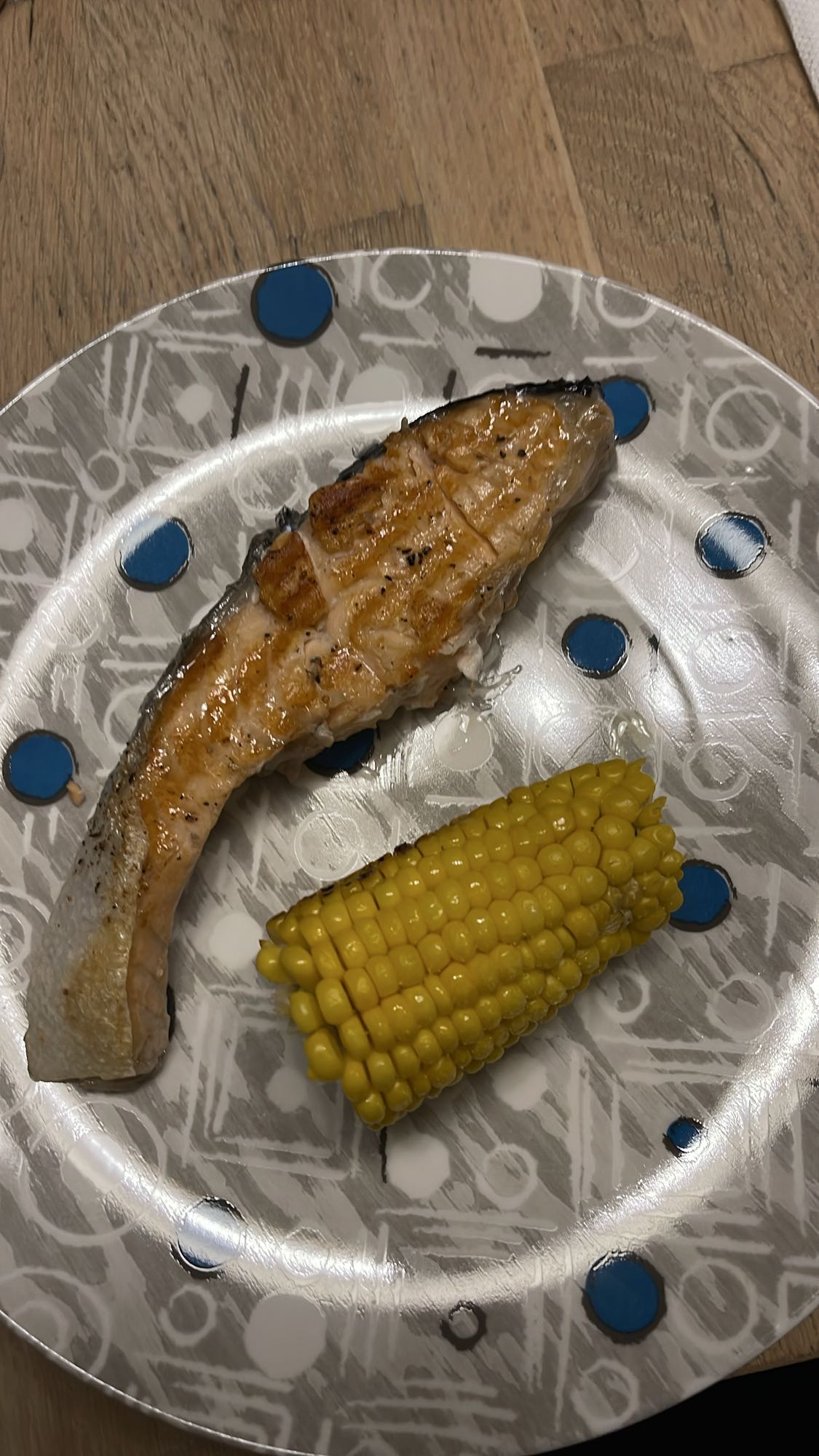 лосось с кукурузой