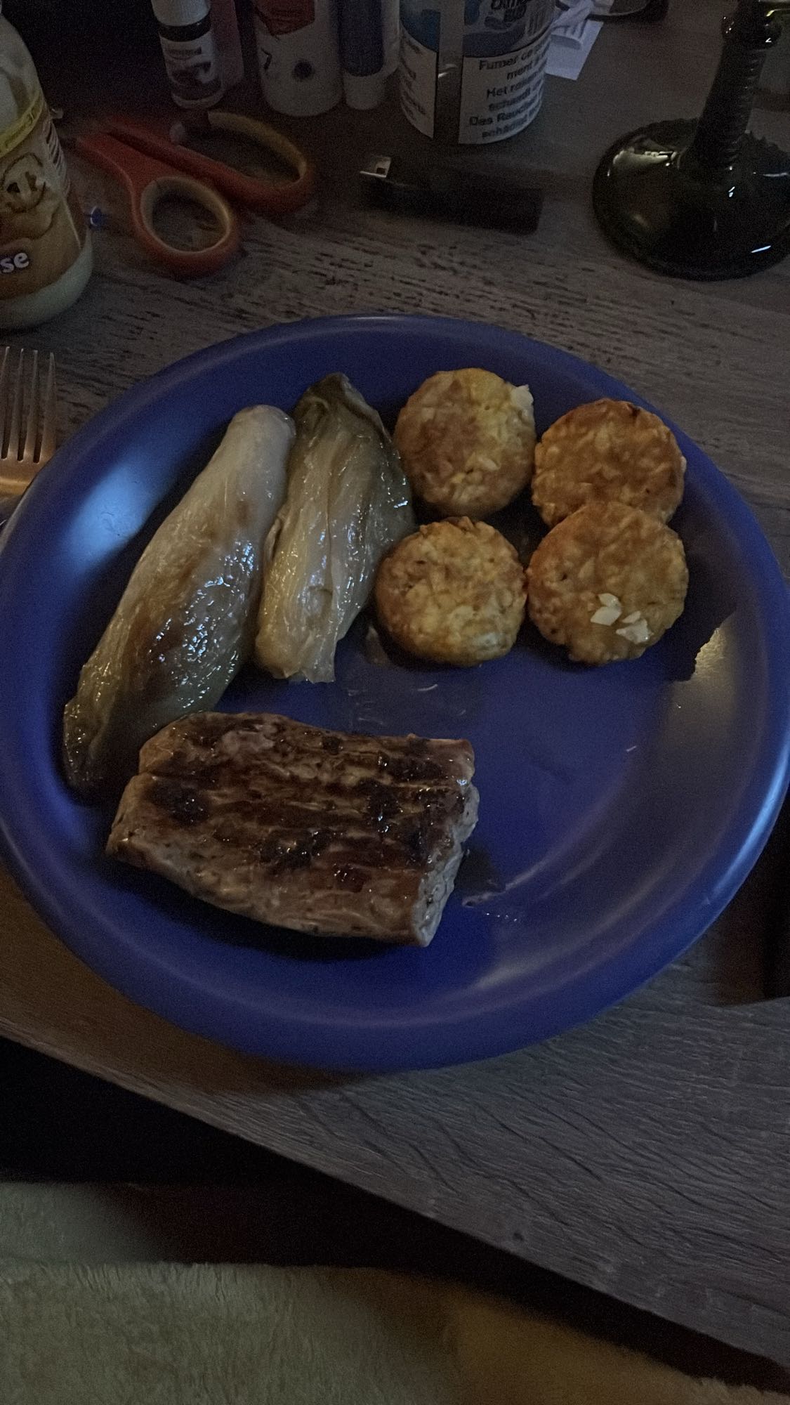 Steak, endives et galettes