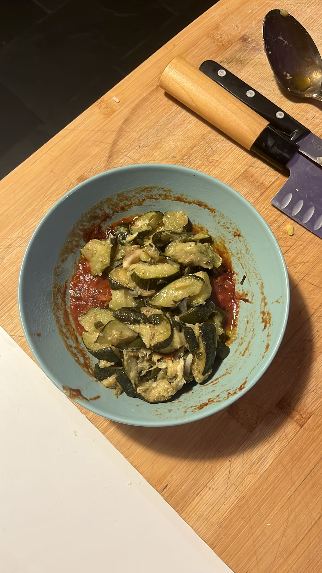 Courgettes à la sauce tomate