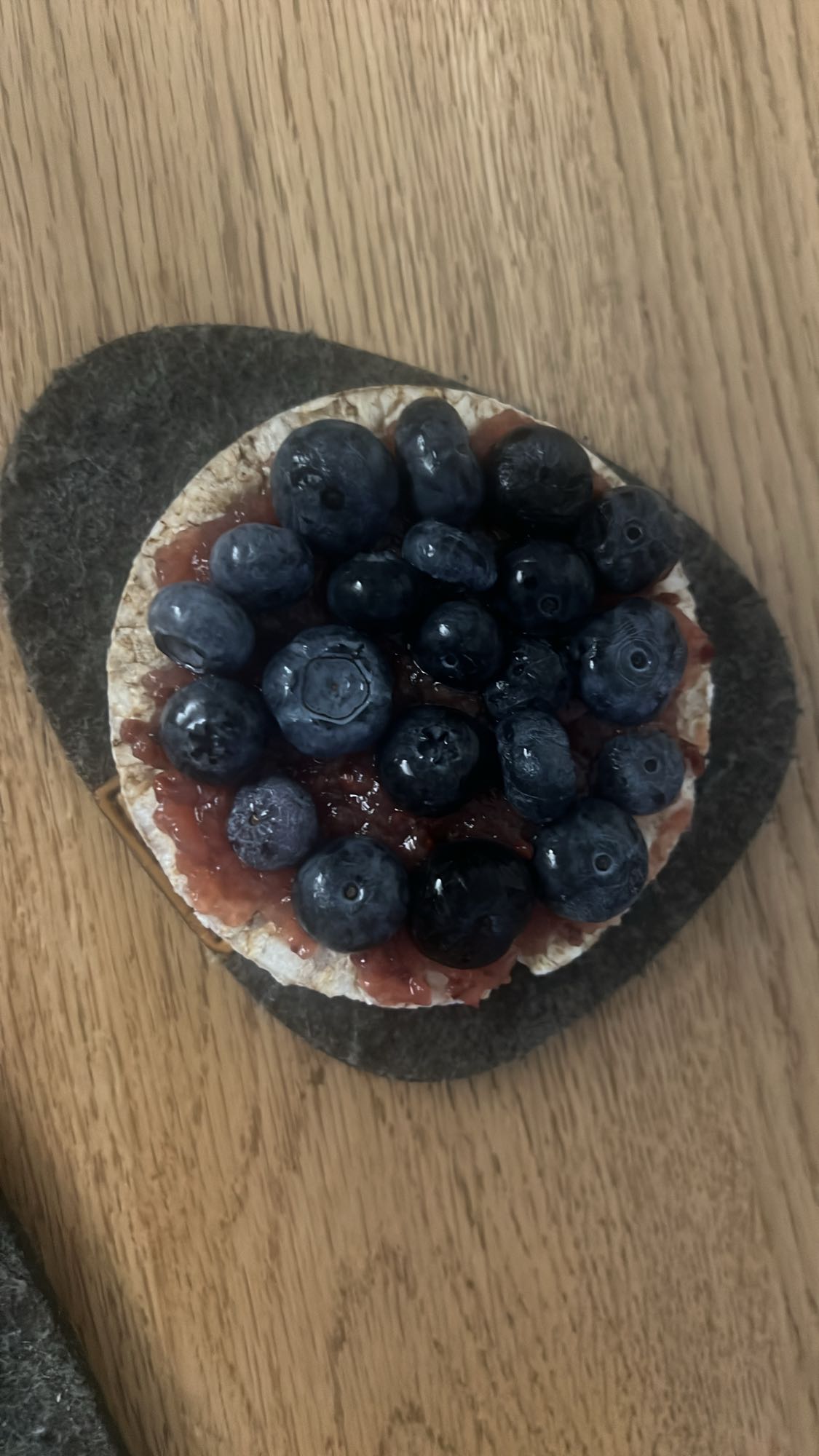 Arroz con arándanos y mermelada