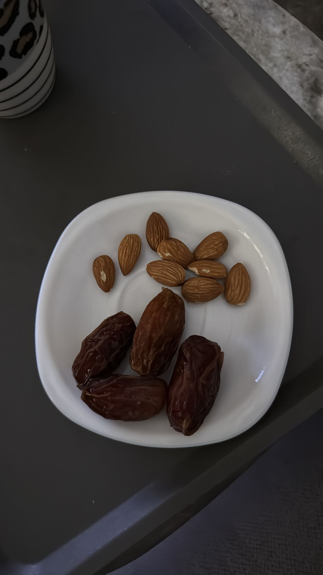 Dates and Almonds Snack