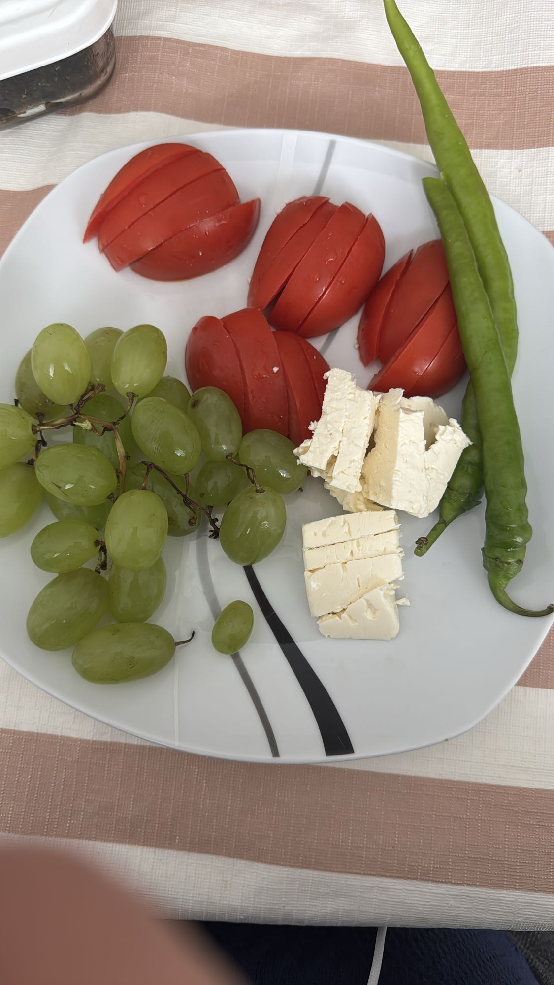 Peynirli Sebze Tabağı