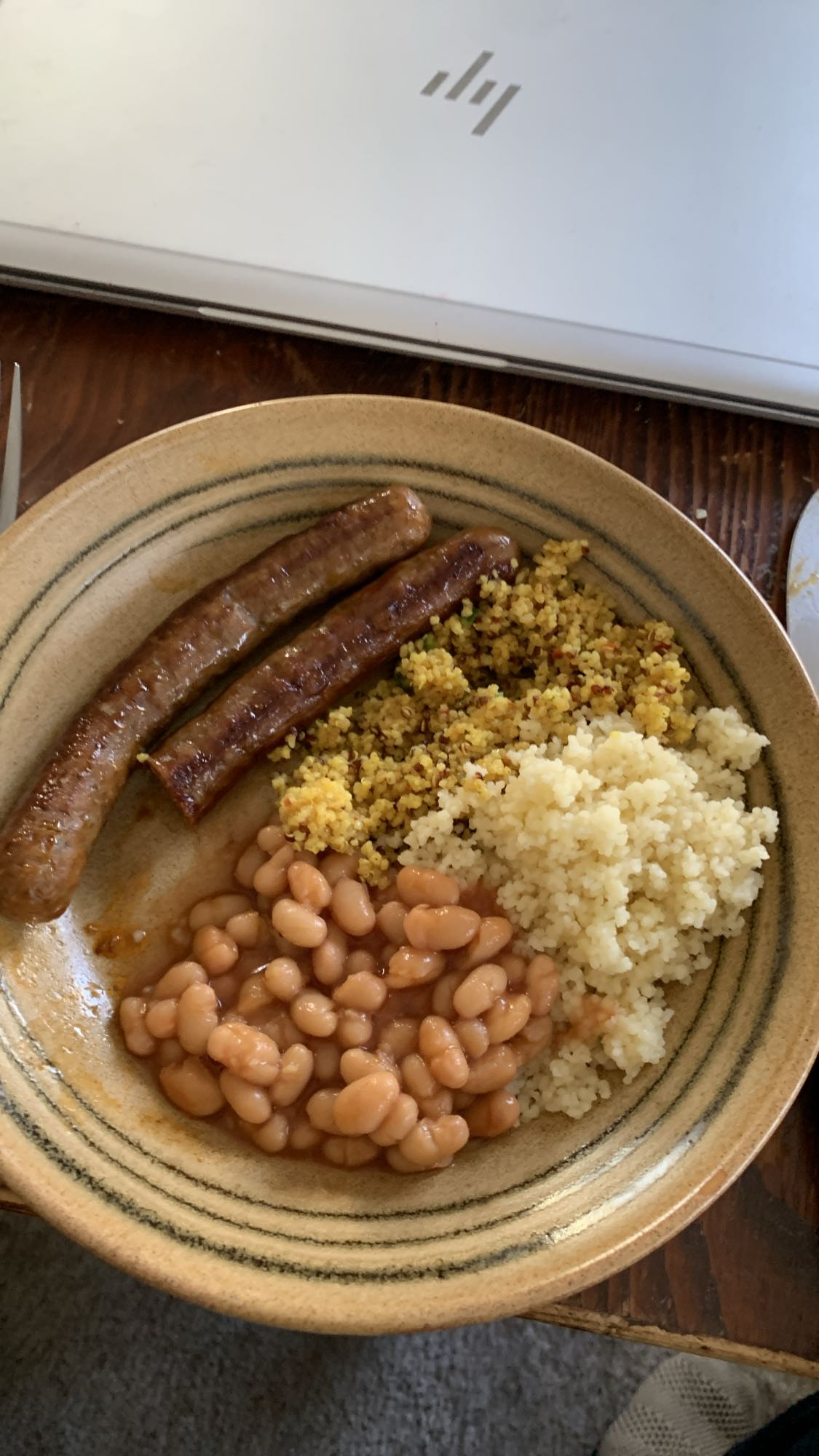 Saucisses et couscous