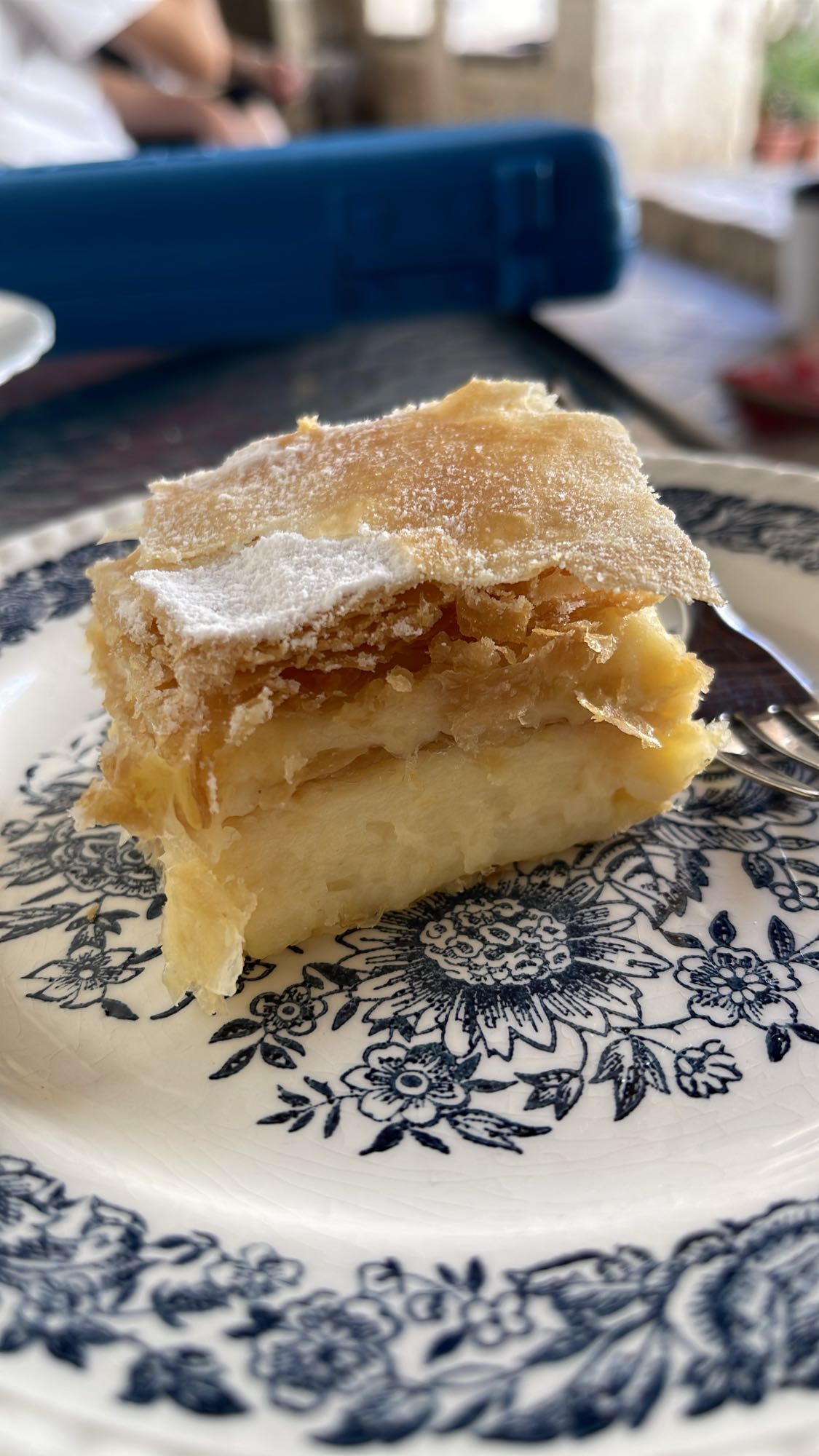 Кремовый пирог с тестом