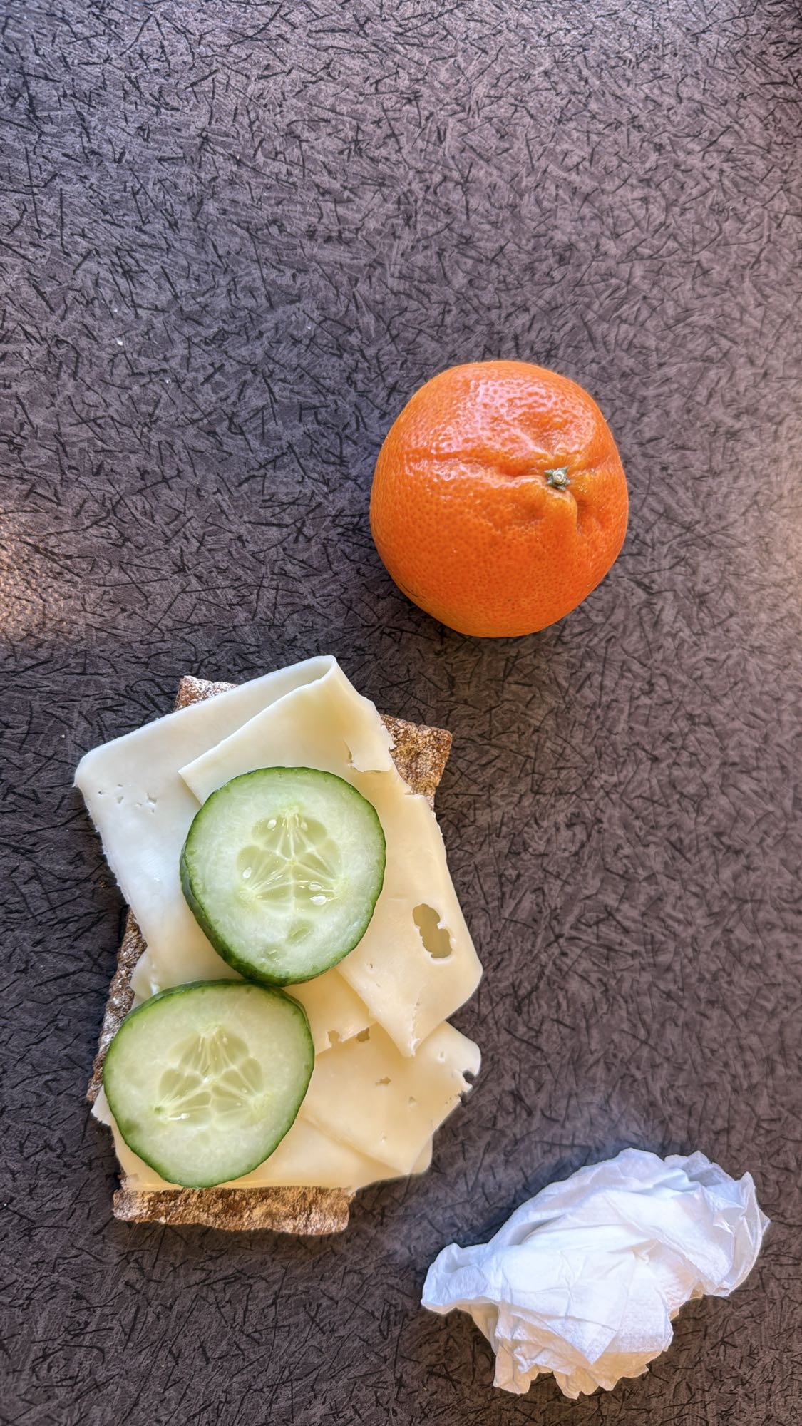 Knäckebröd med ost & mandarin