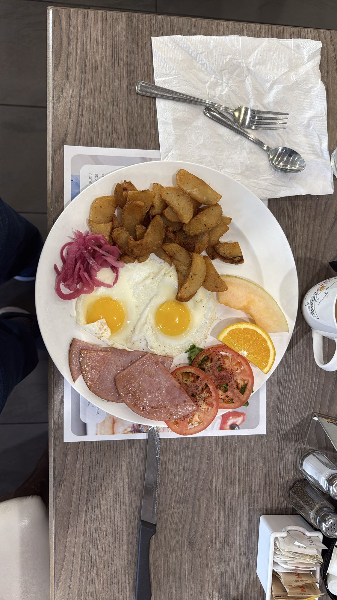 Petit déjeuner copieux