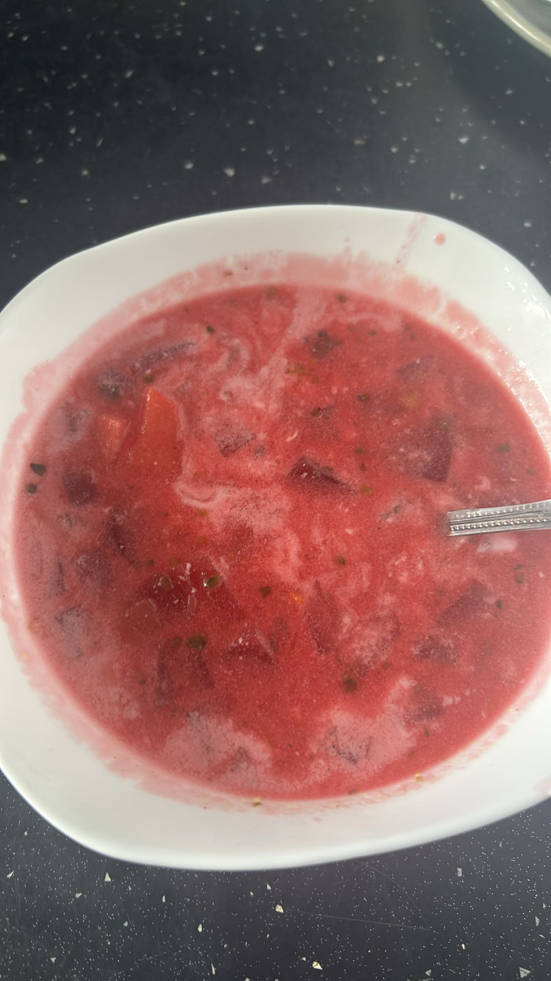 barszcz czerwony z warzywami