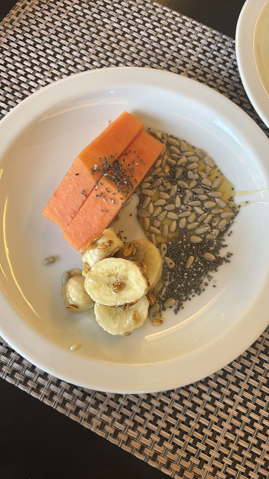 Frutas, sementes e mel