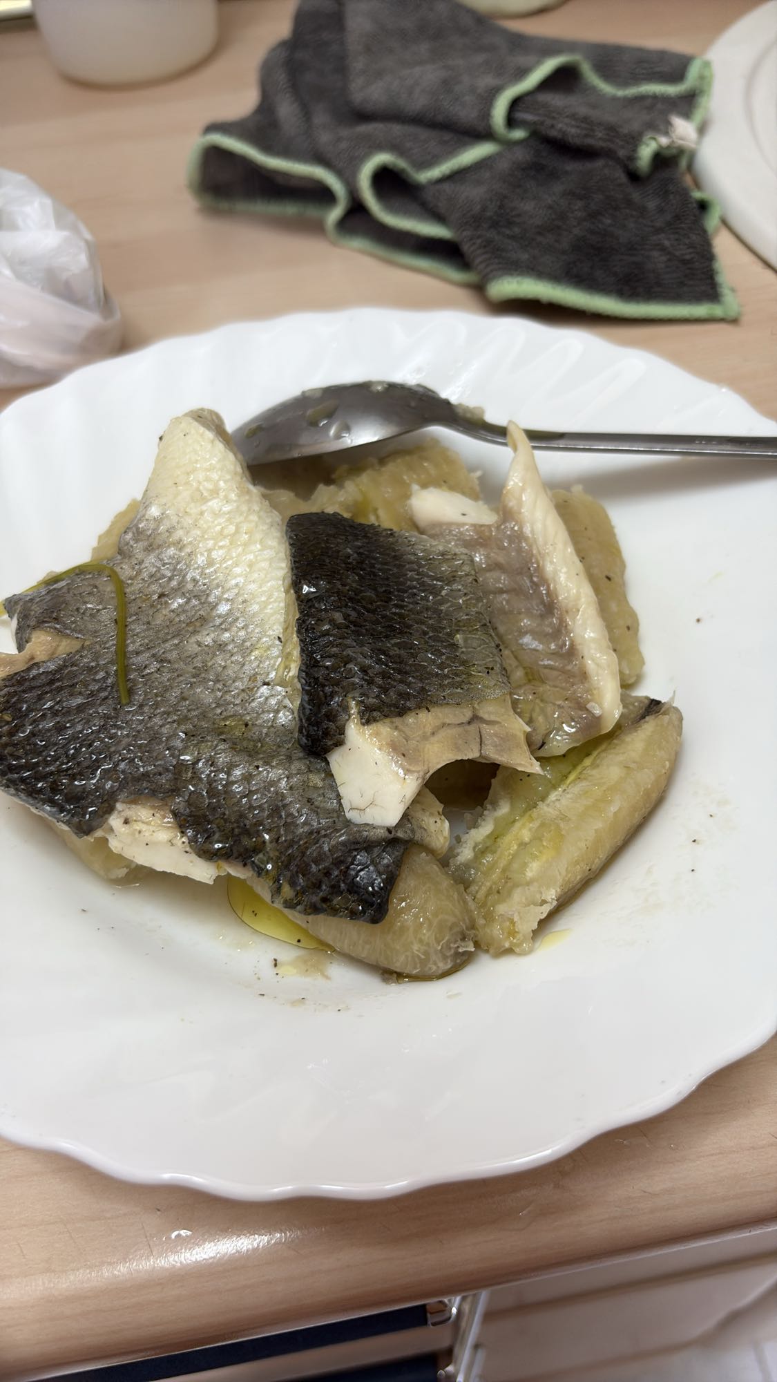 pescado con plátano