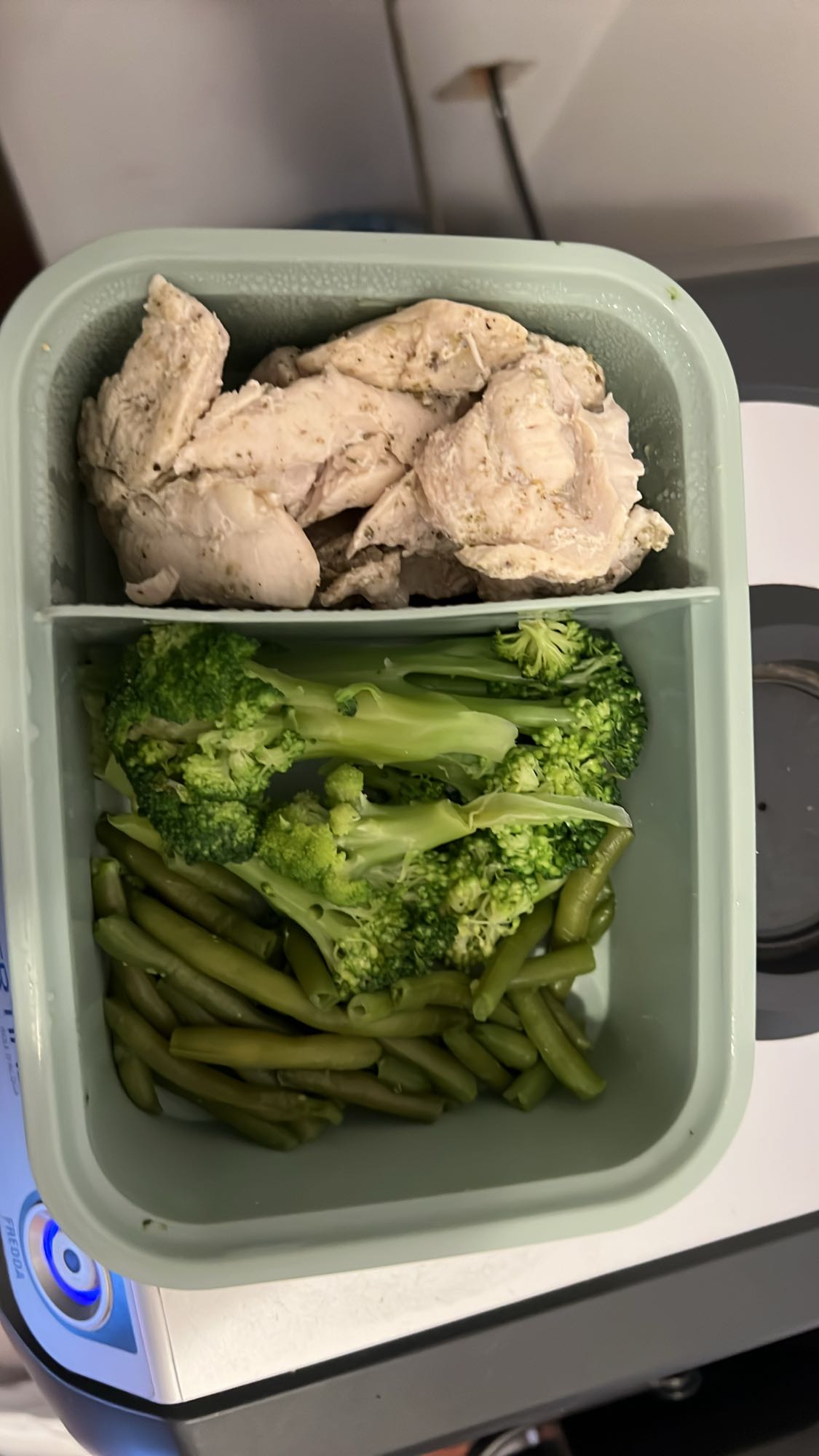 Tavuk ve Sebze Kutusu