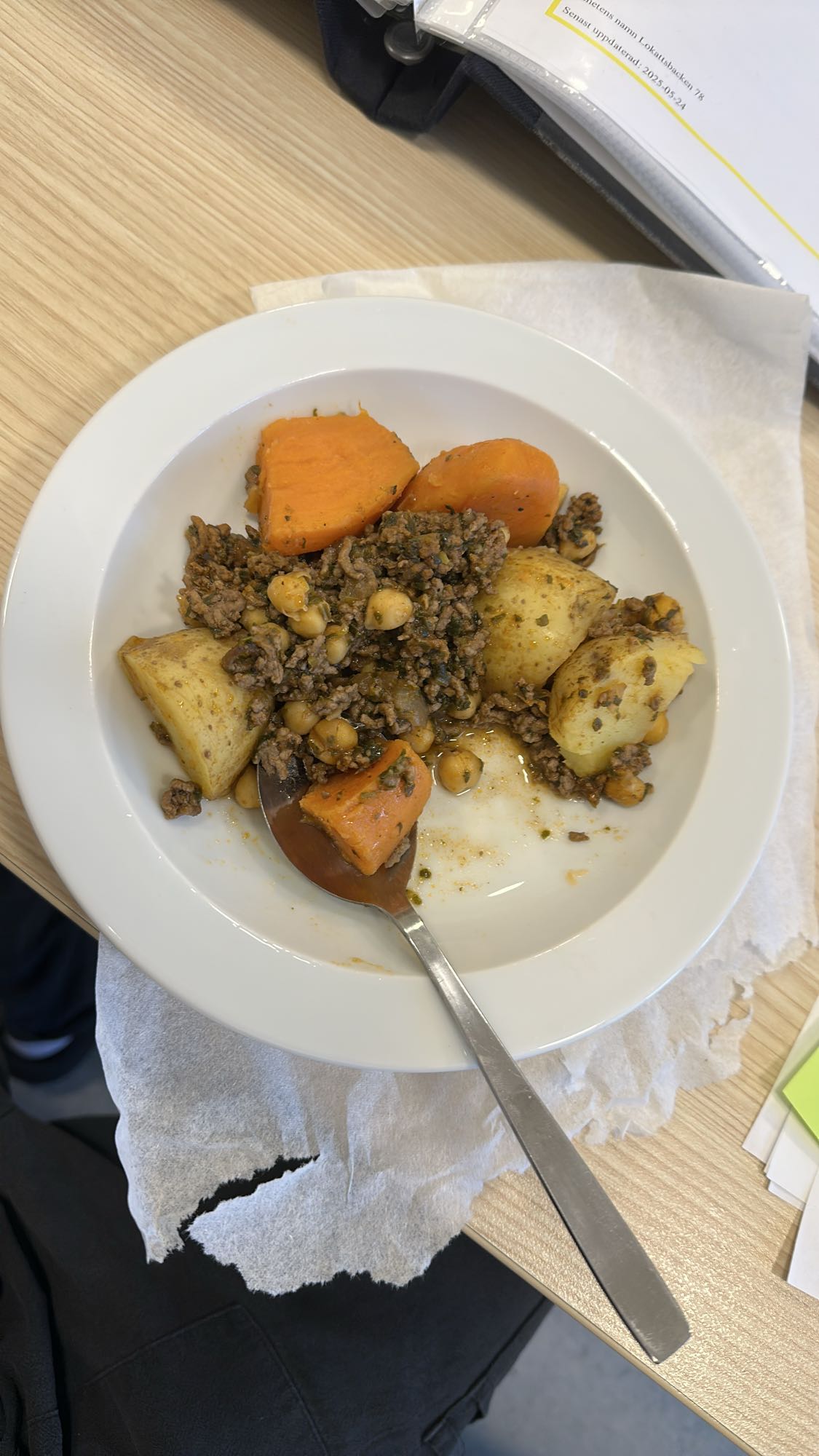 Köttfärsgryta med rotfrukter