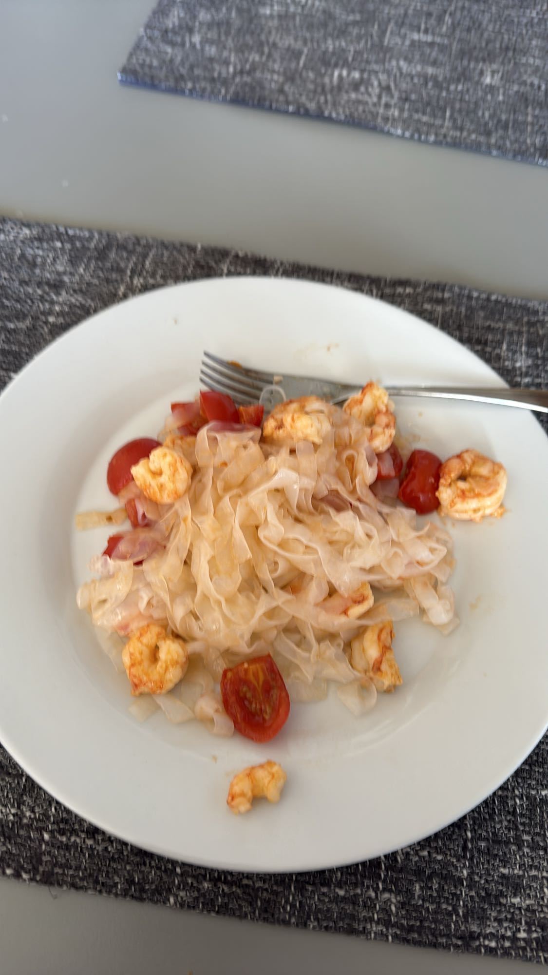 Tăiței shirataki cu creveți