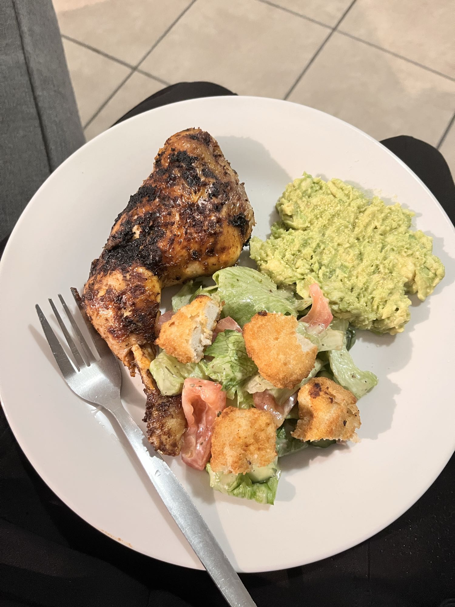 Chicken, salad & guacamole