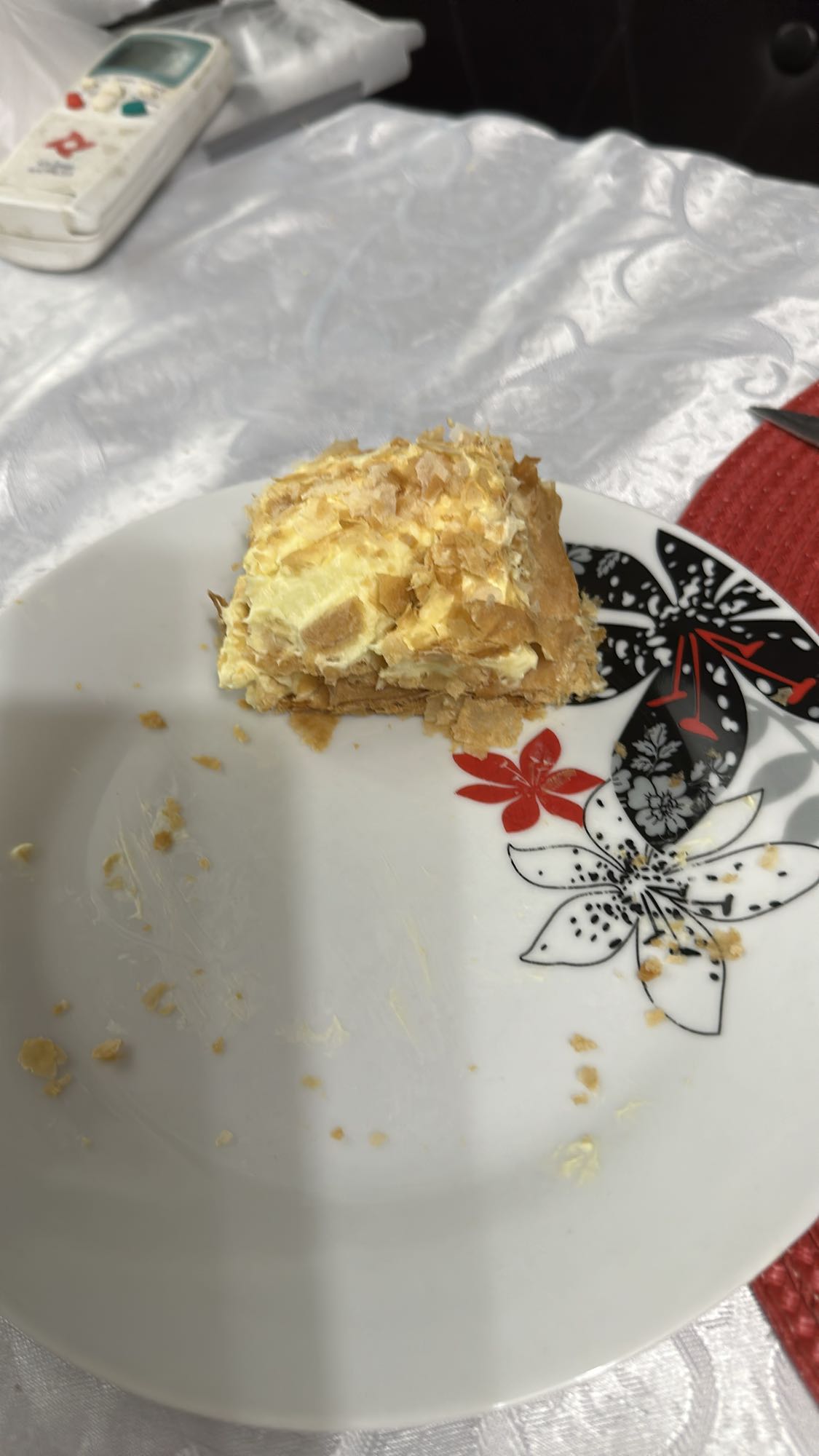 Prăjitură cu foi și cremă