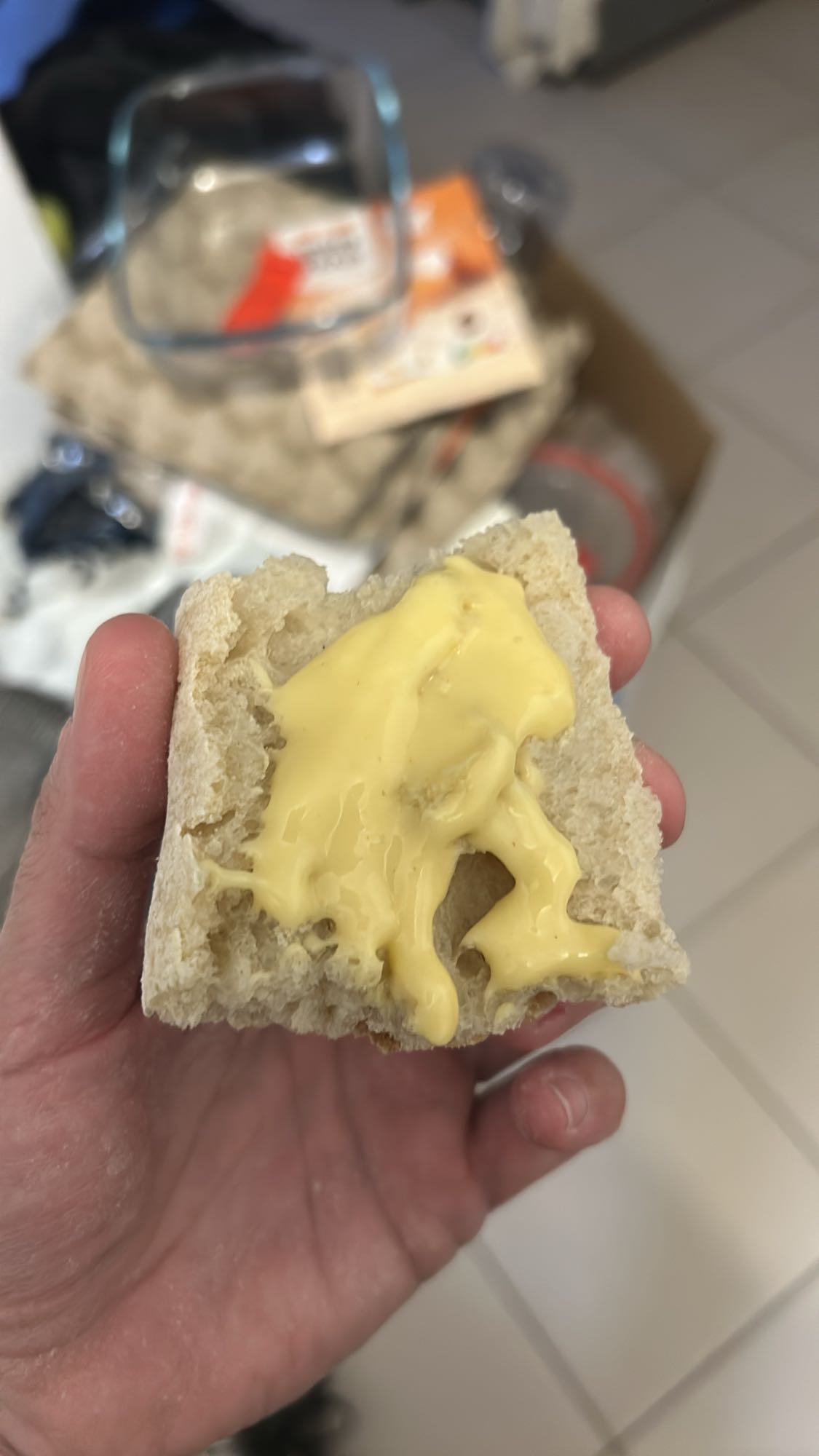 Pain avec mayonnaise maison