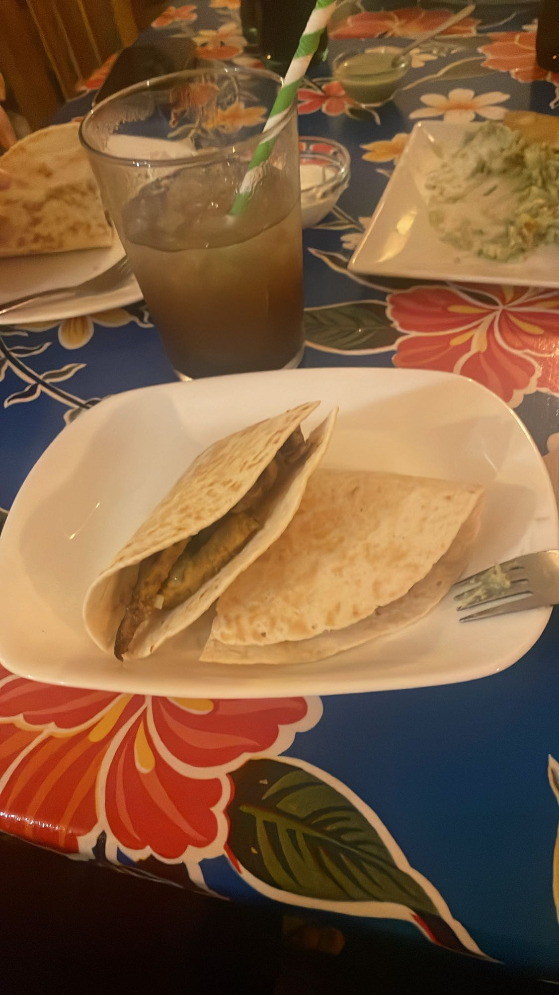 Quesadillas con bebida