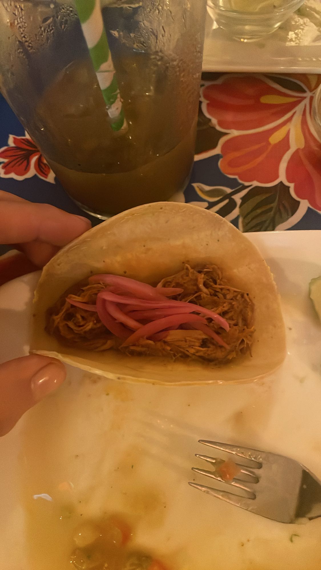 taco de pollo con cebolla