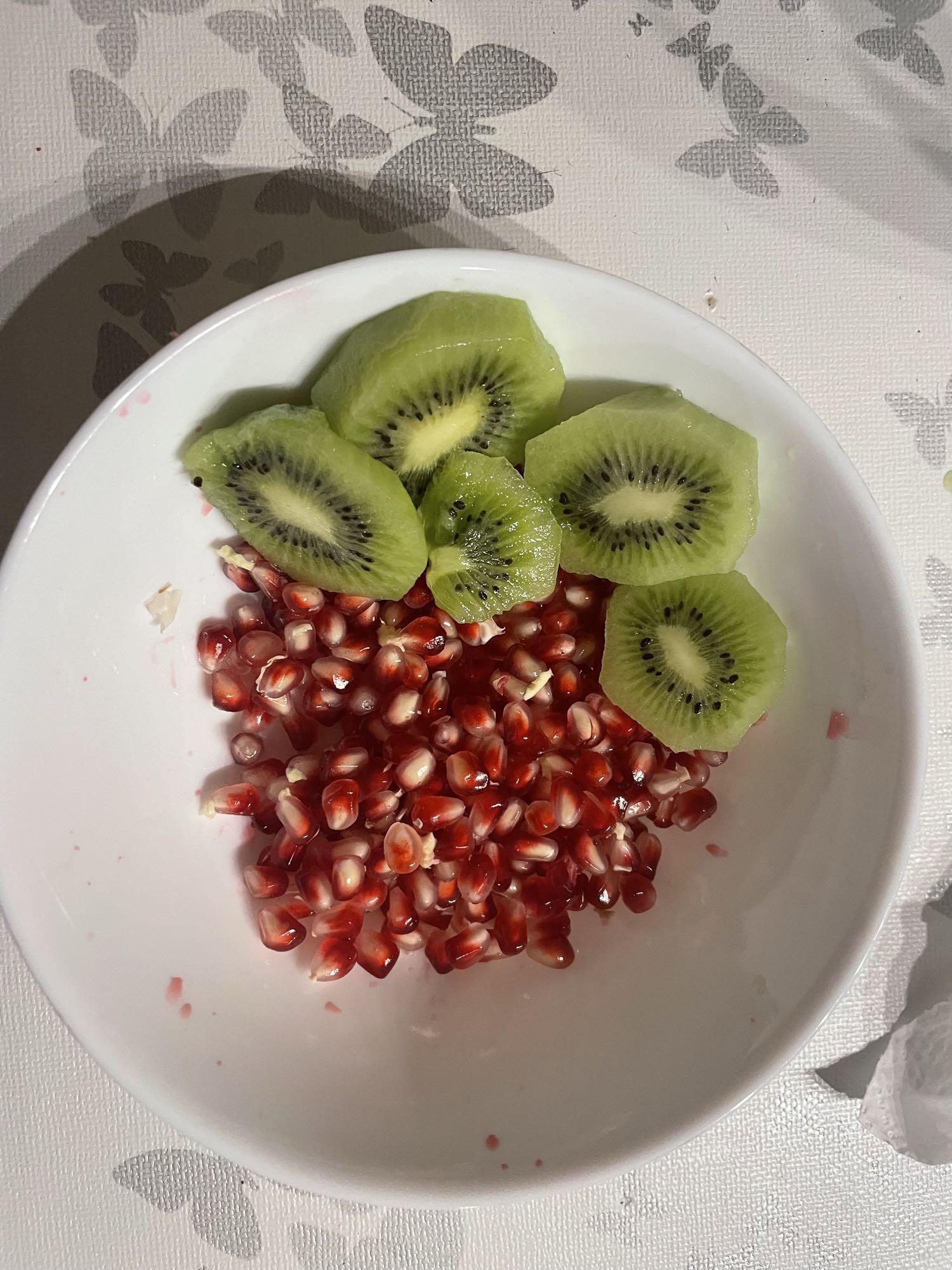Kiwi ve Nar Tabağı