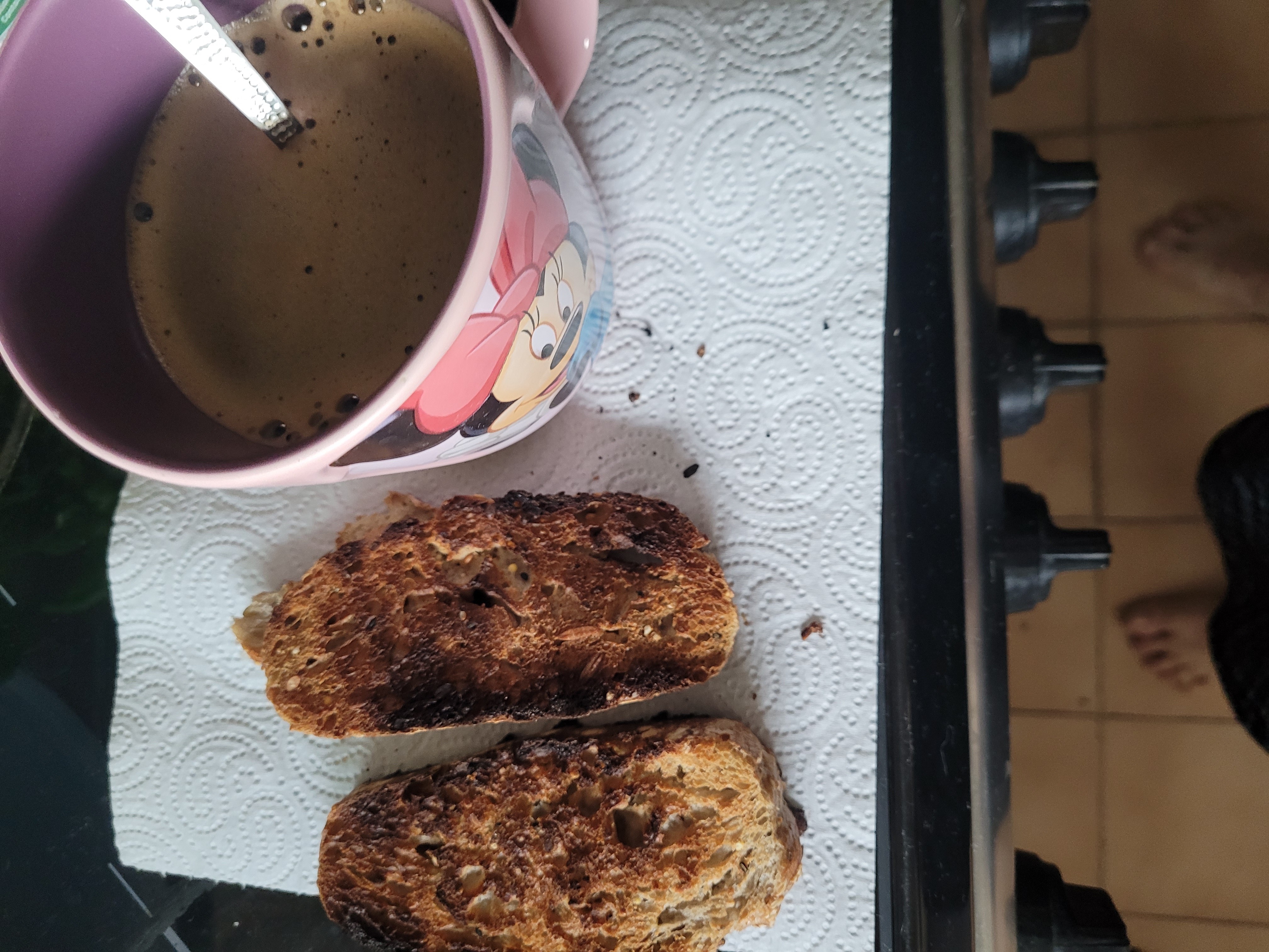 Café et pain grillé