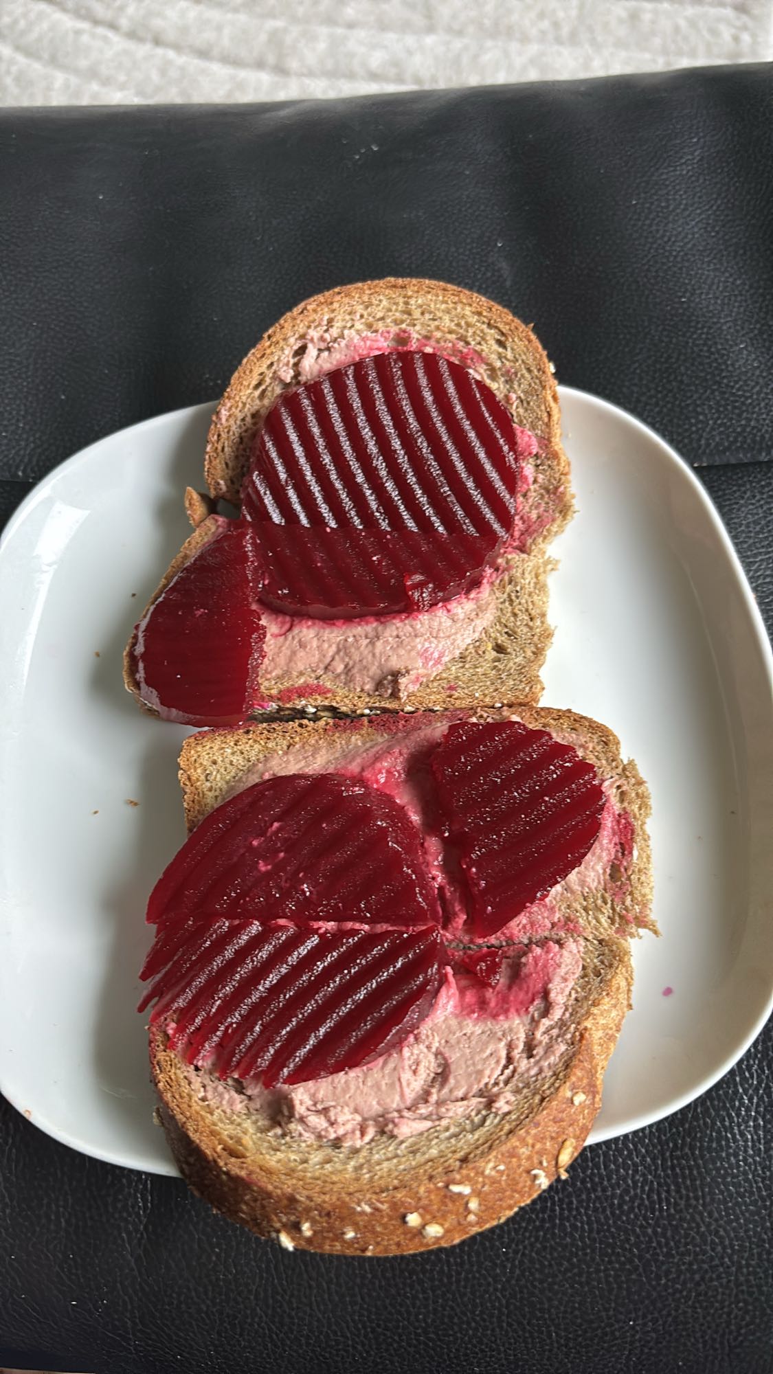 Leverpostei og rødbeter