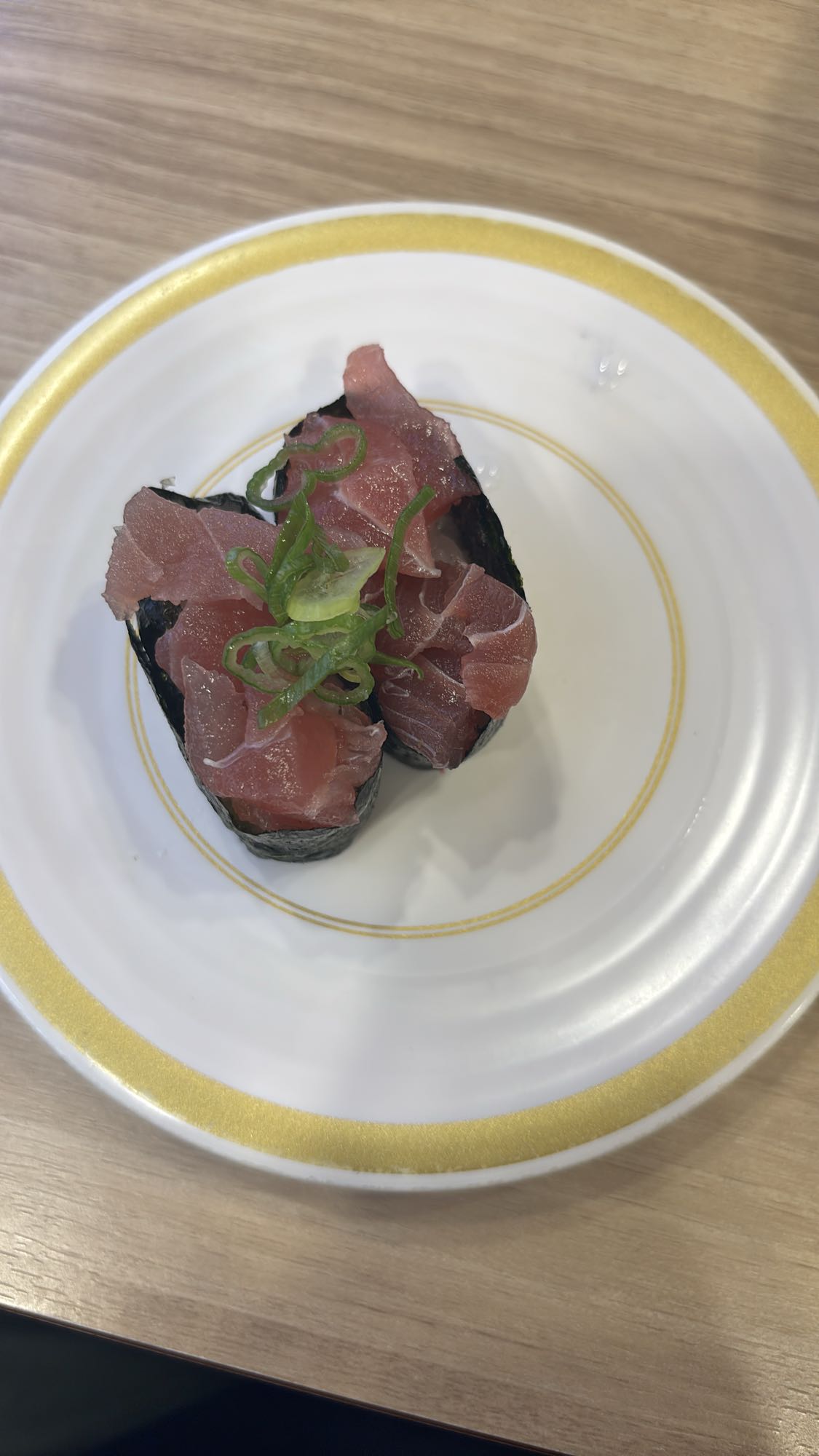 まぐろ軍艦寿司