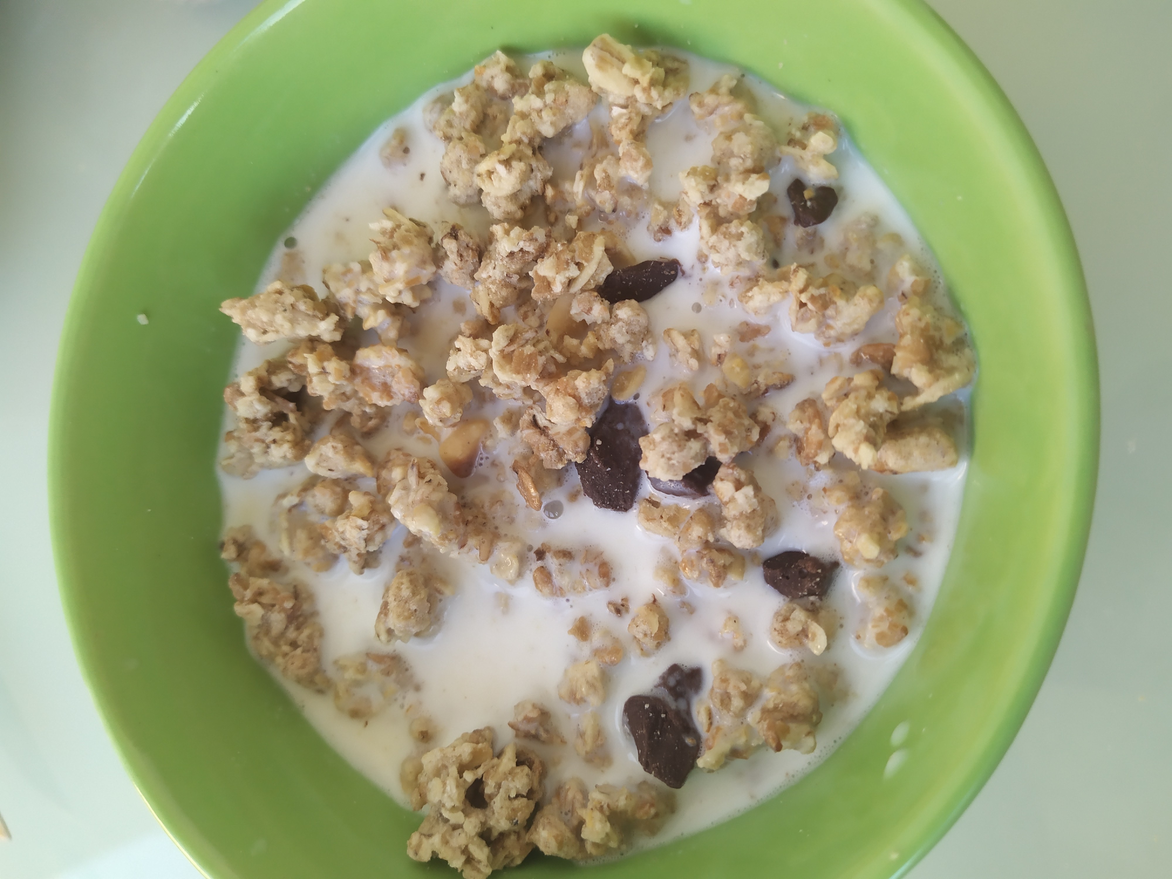Granola with milk