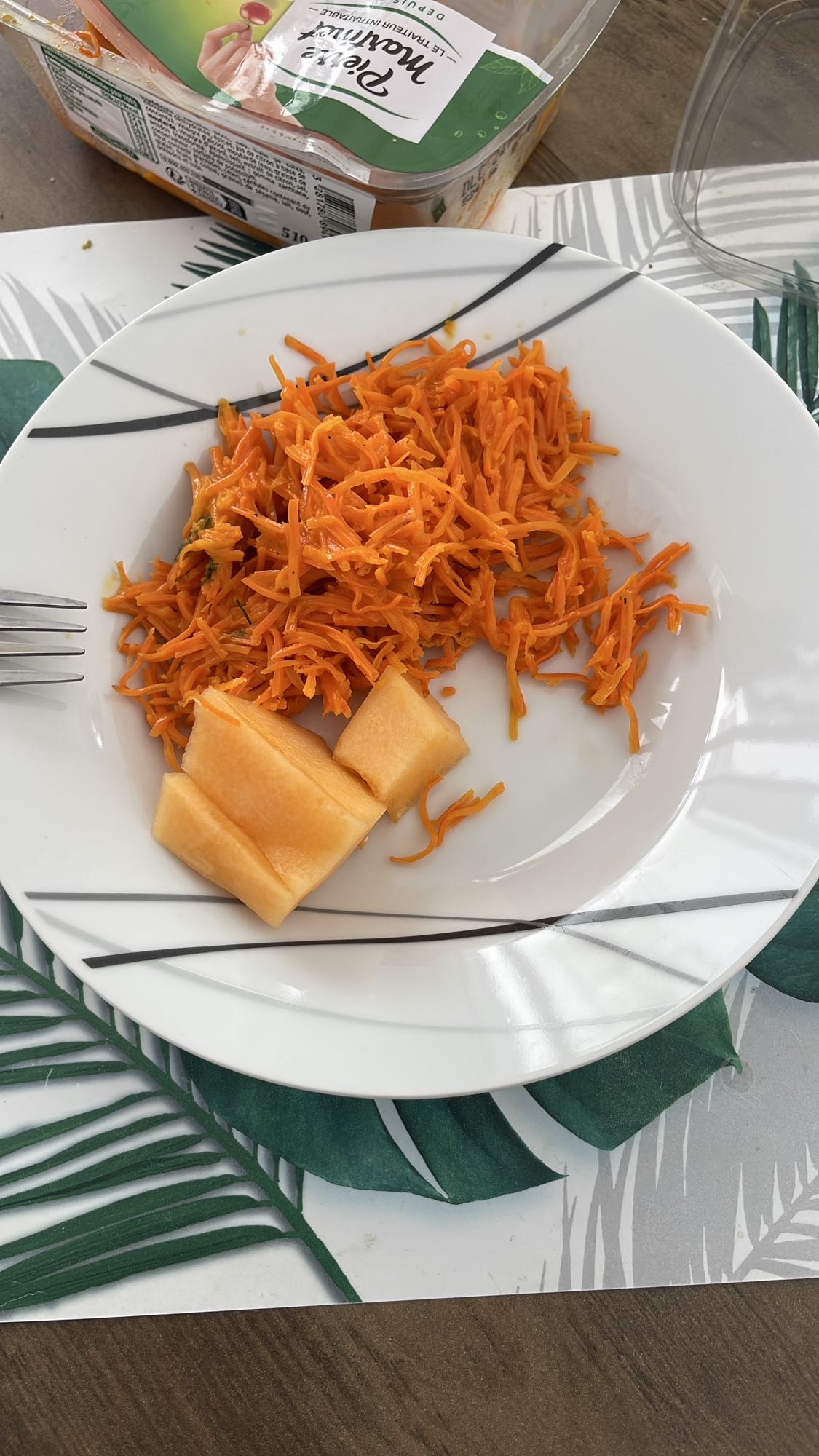 Carottes râpées et melon