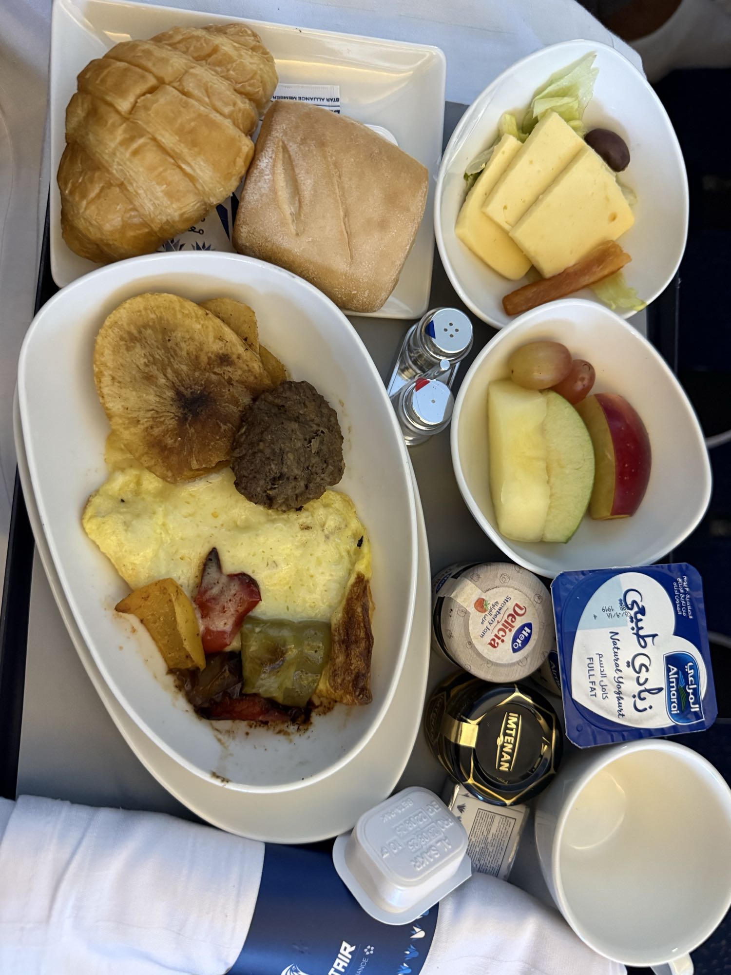 Omelette with Bread & Fruit