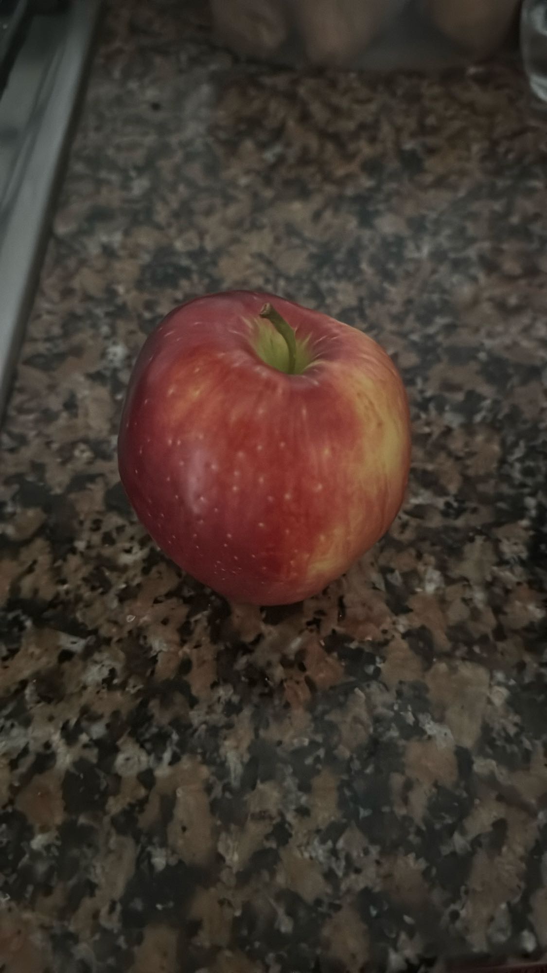 Manzana roja entera