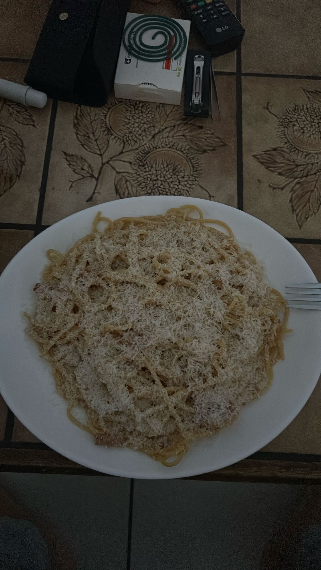 Spaghetti au fromage râpé