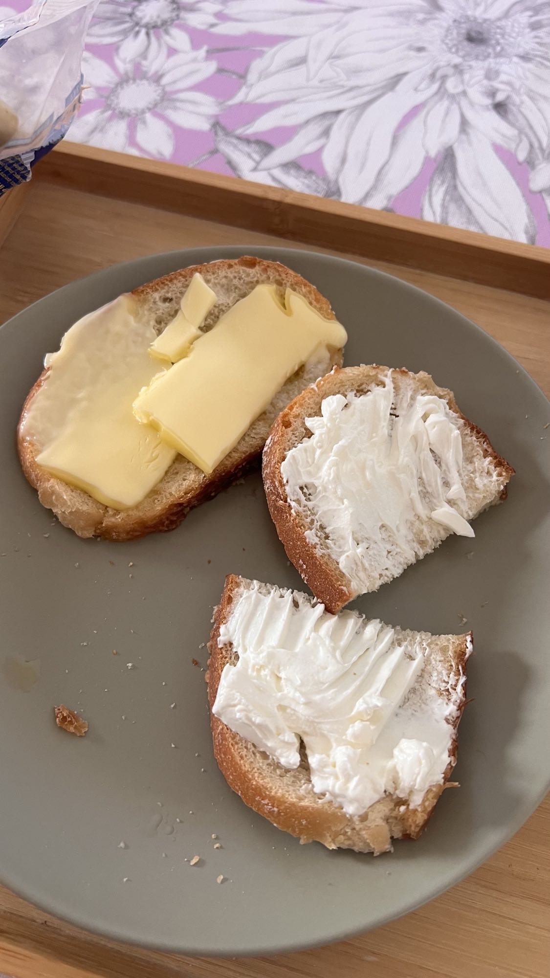 бутерброды с маслом