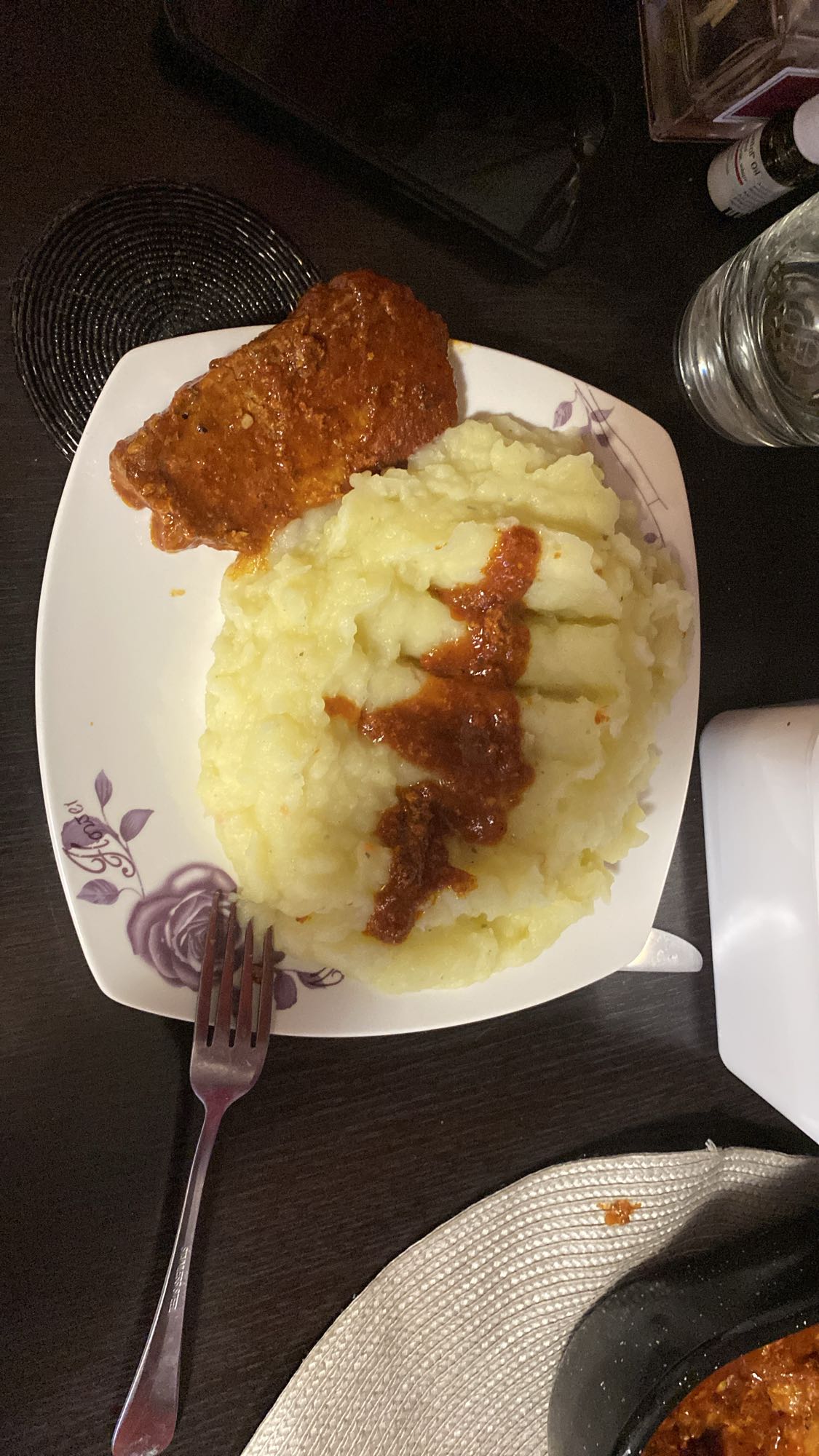 Piure cu carne și sos
