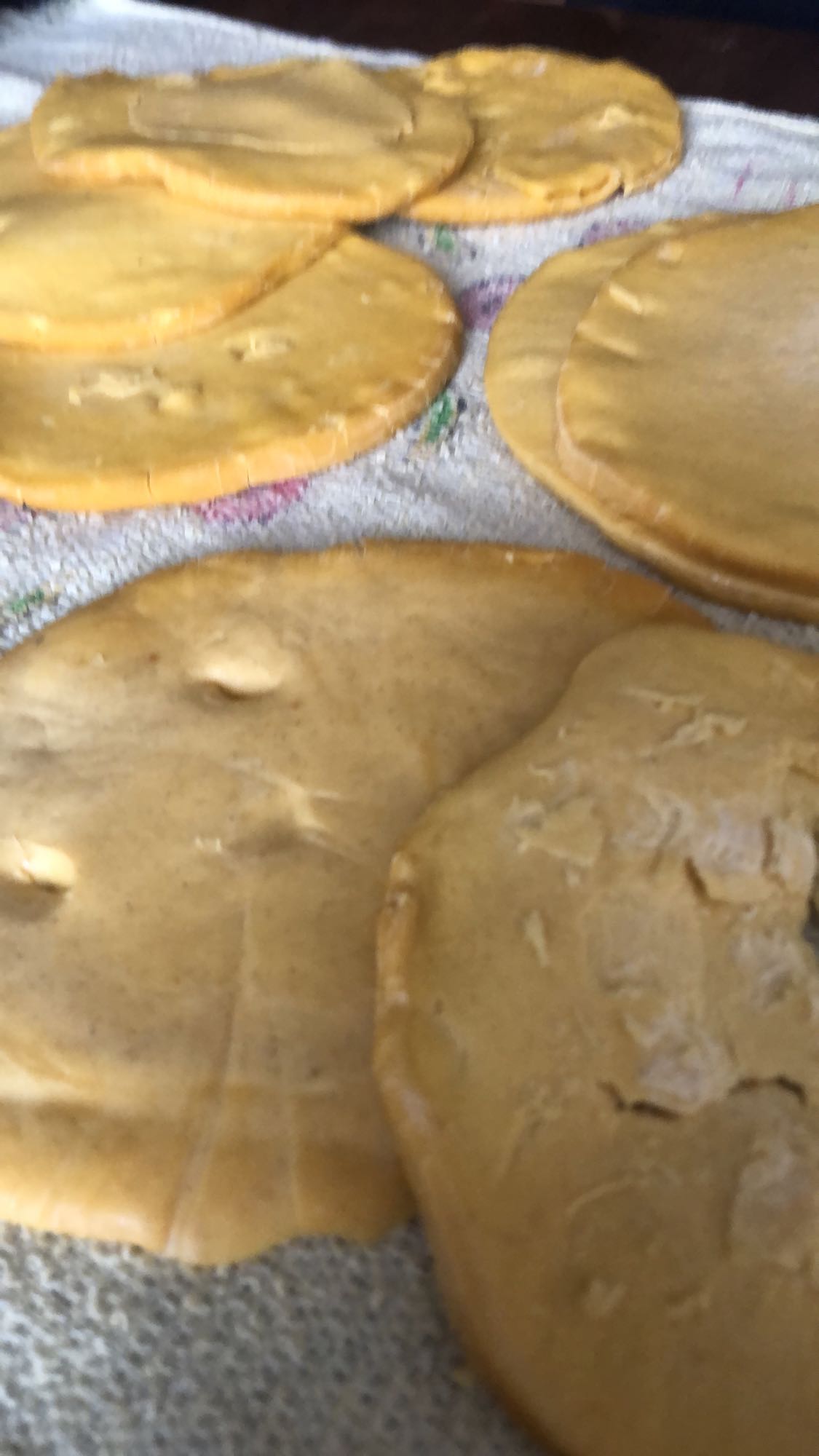 Tortillas de maíz amarillo
