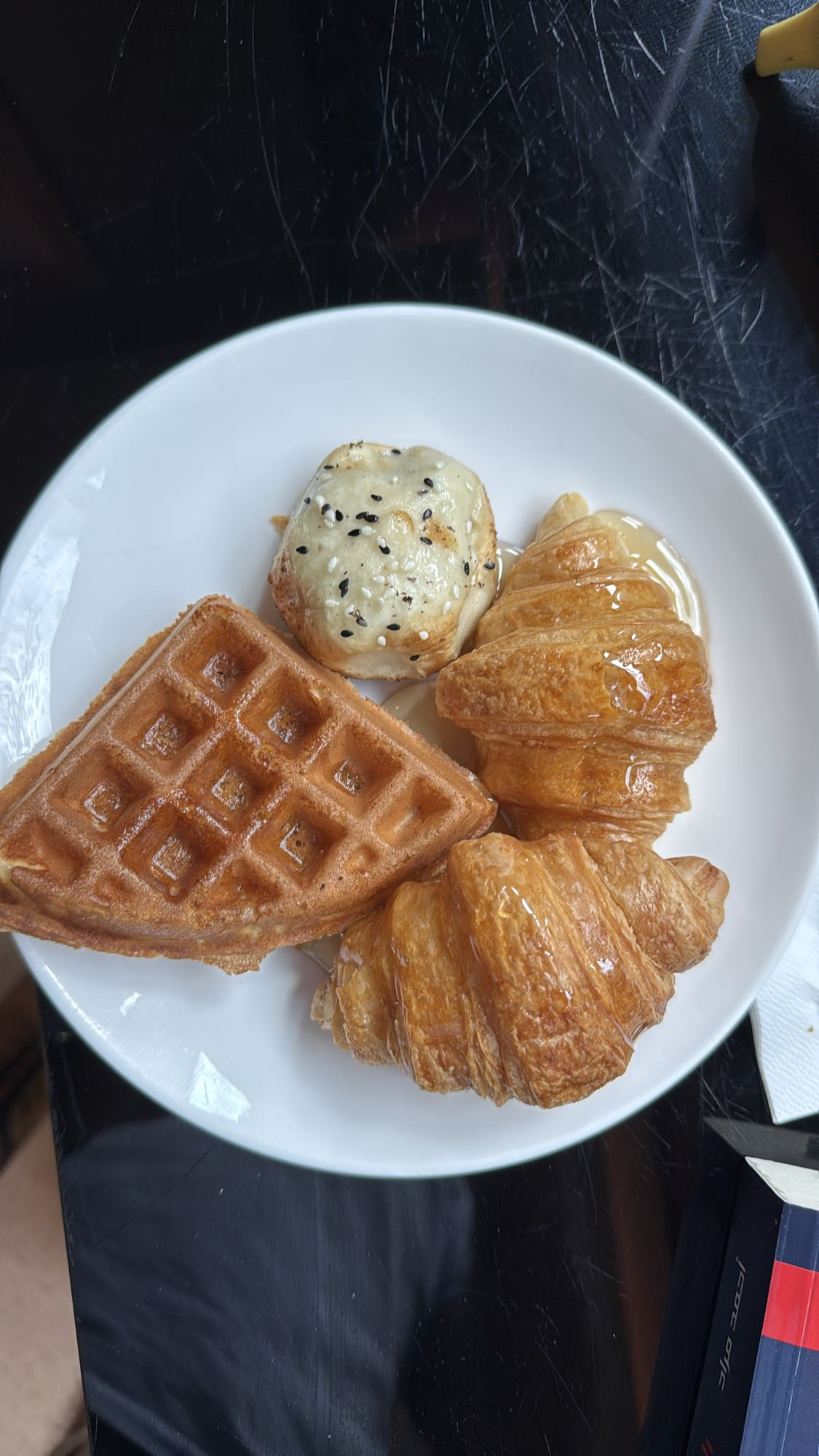 Pastry and waffle plate