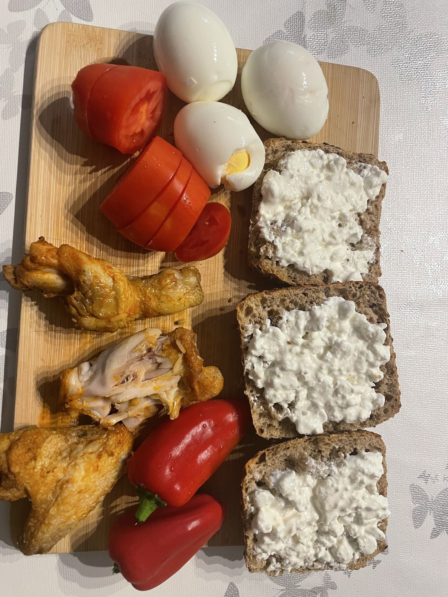 Ei, Hüttenkäse, Brot Teller