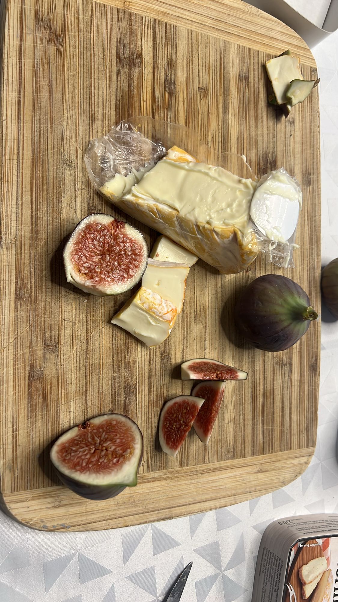 Brânză cu smochine