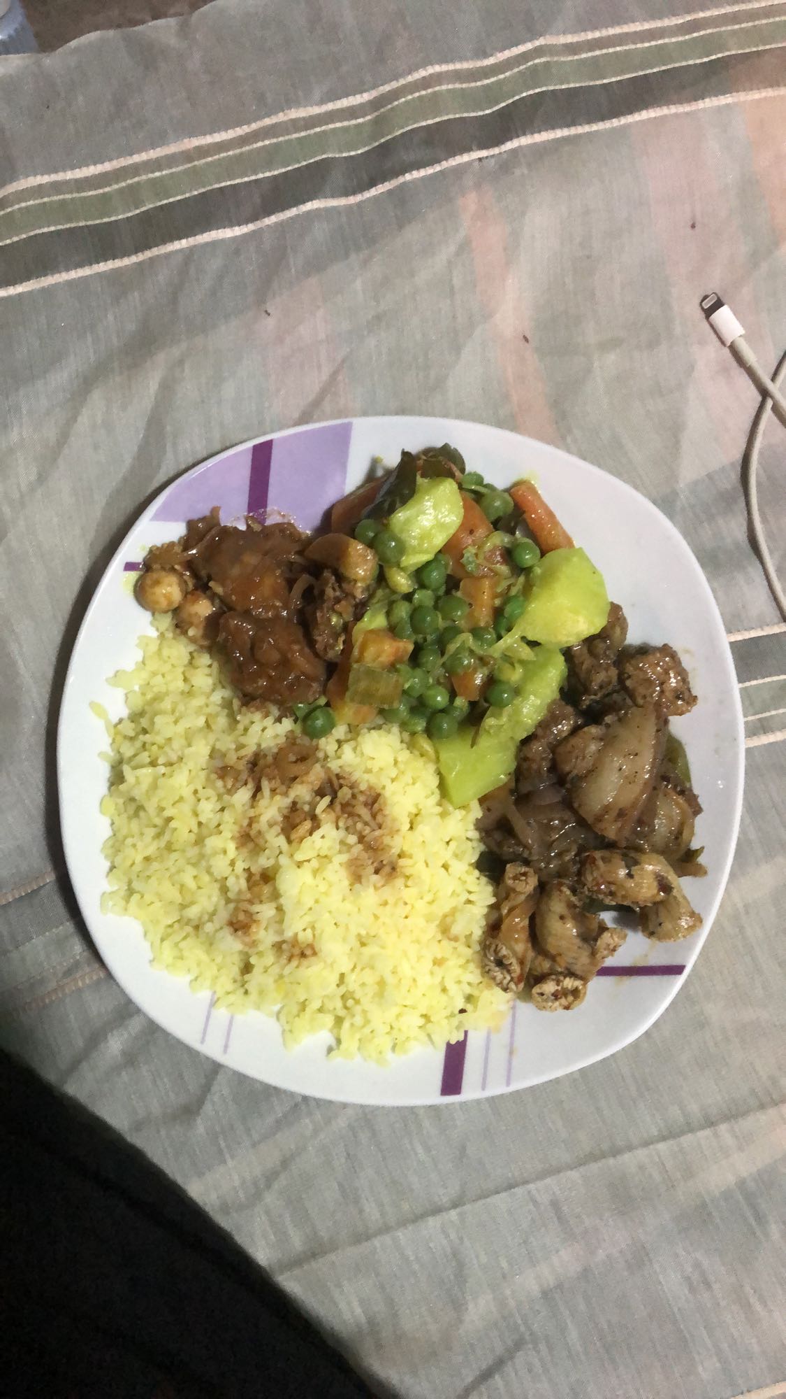 Rice with chicken & veggies