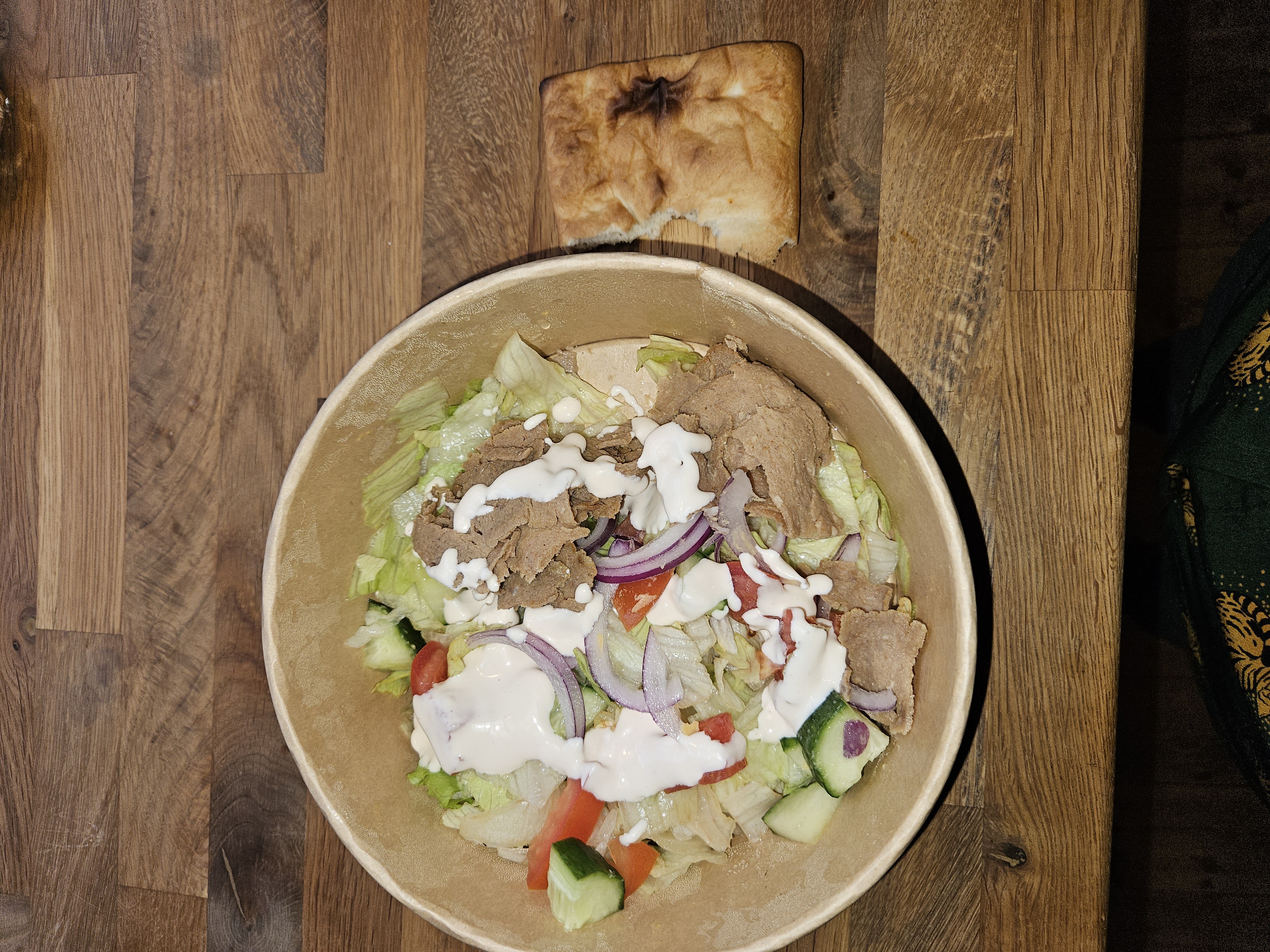 Kebabsallad med bröd