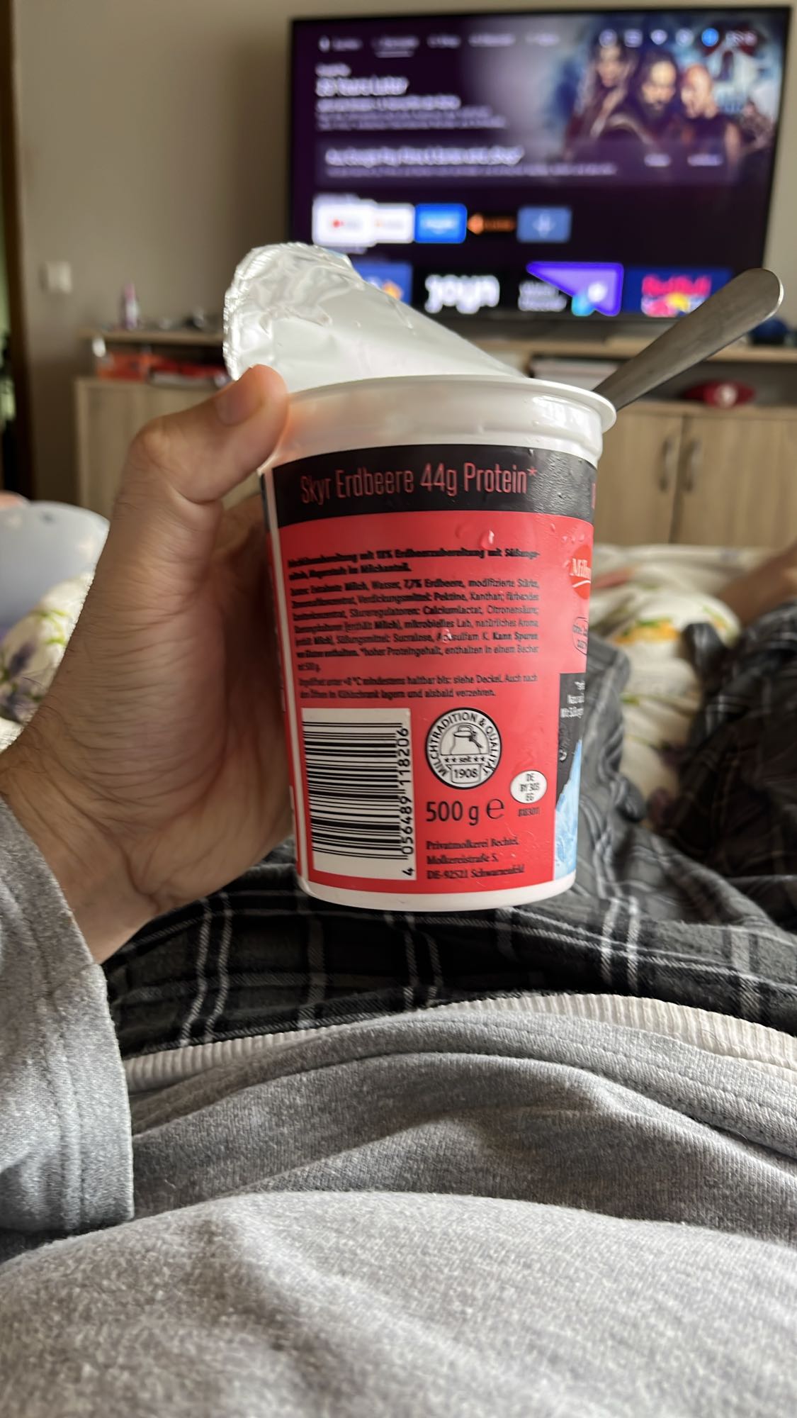 Skyr Erdbeere Becher