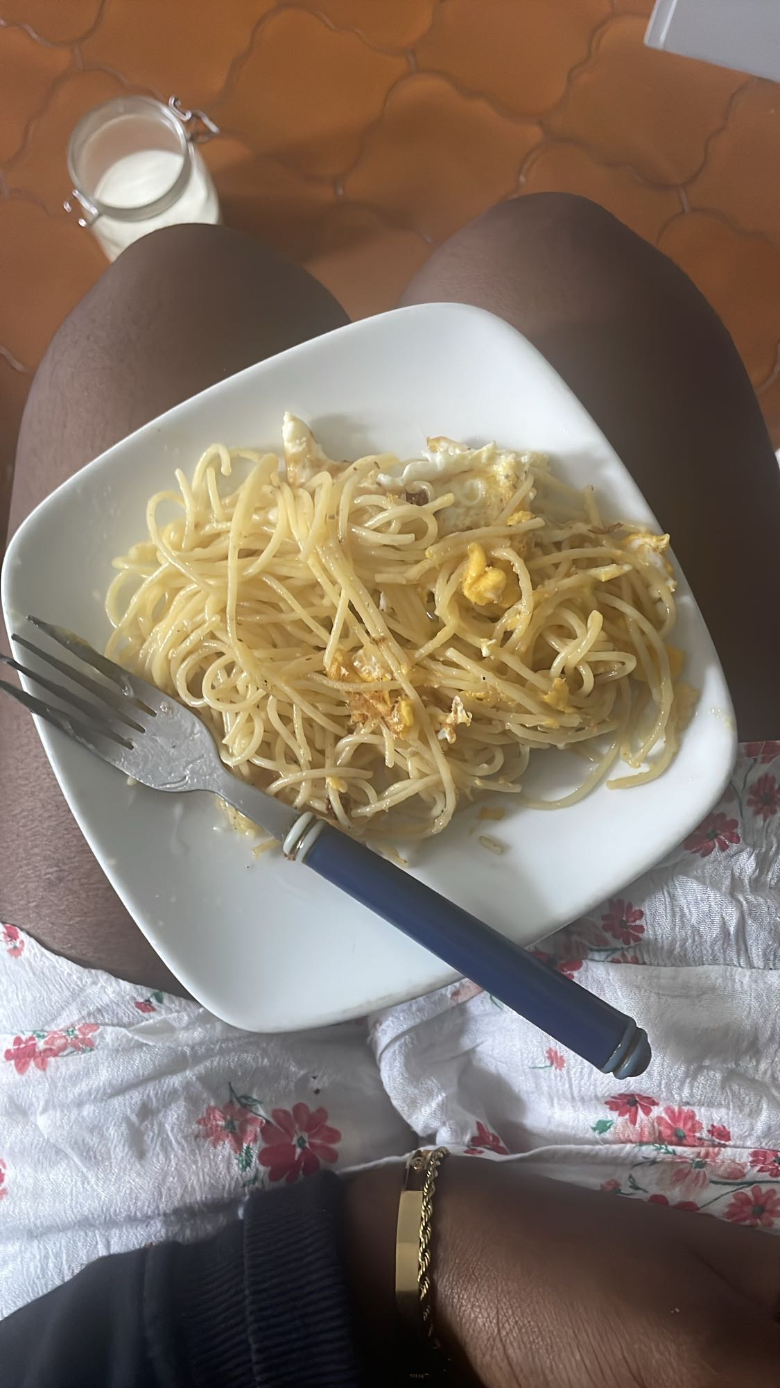 Spaghetti aux œufs et lait