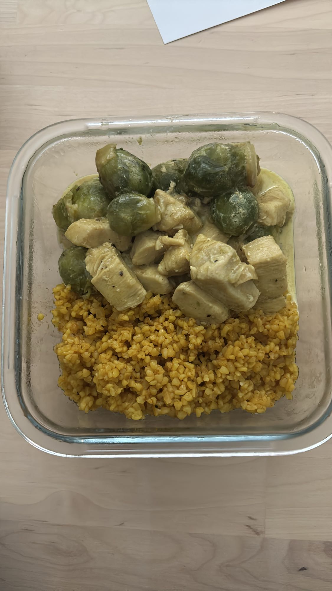 Kyckling med bulgur och brysselkål