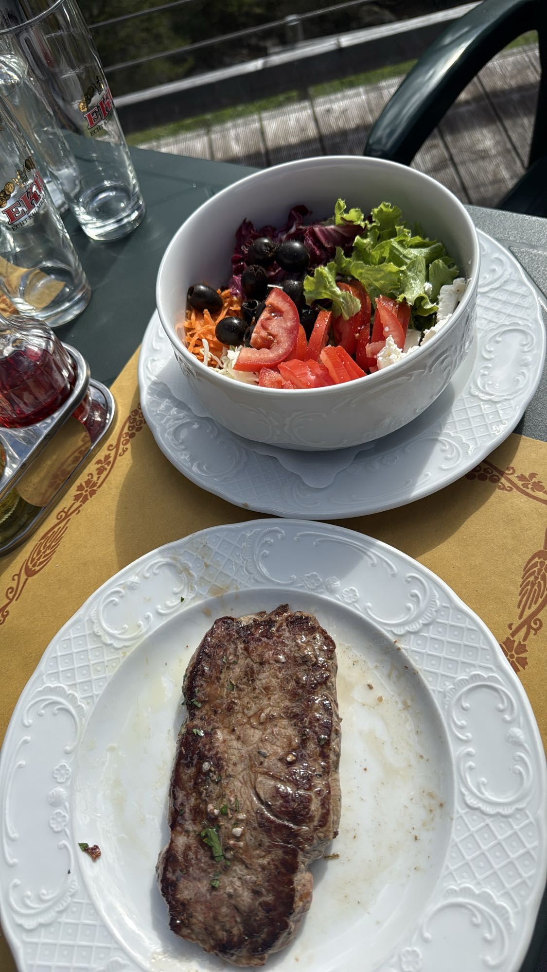 Salată cu friptură