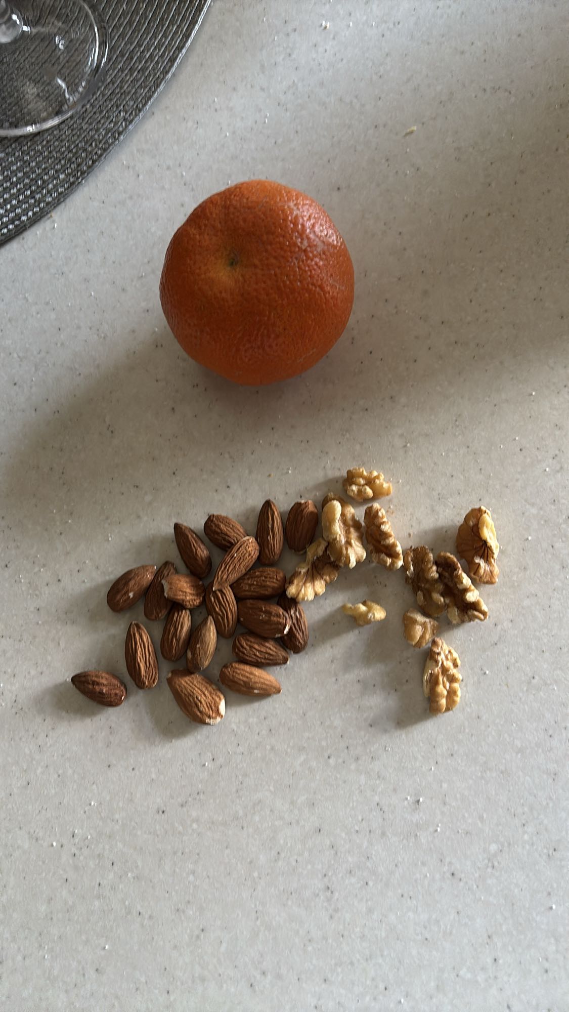 Nøtter og klementin snack