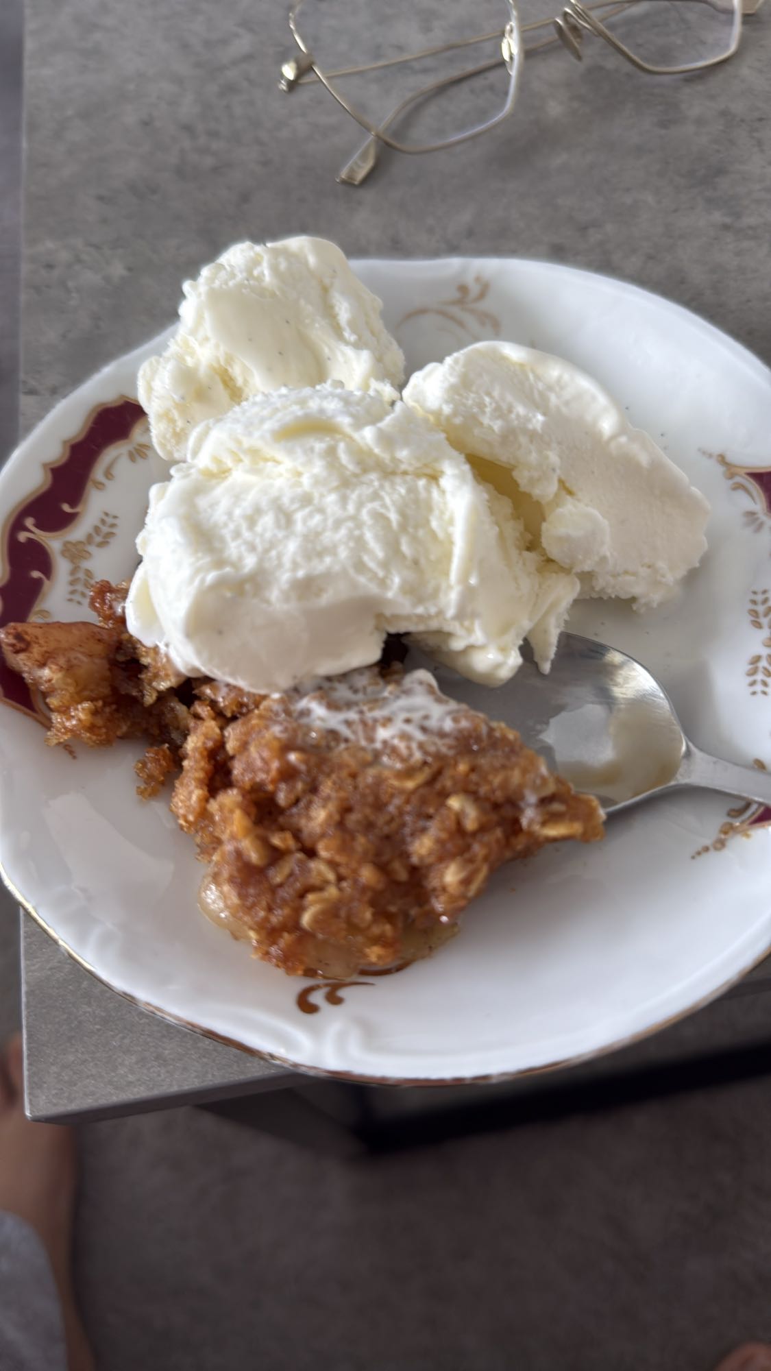 Äppelpaj med vaniljglass