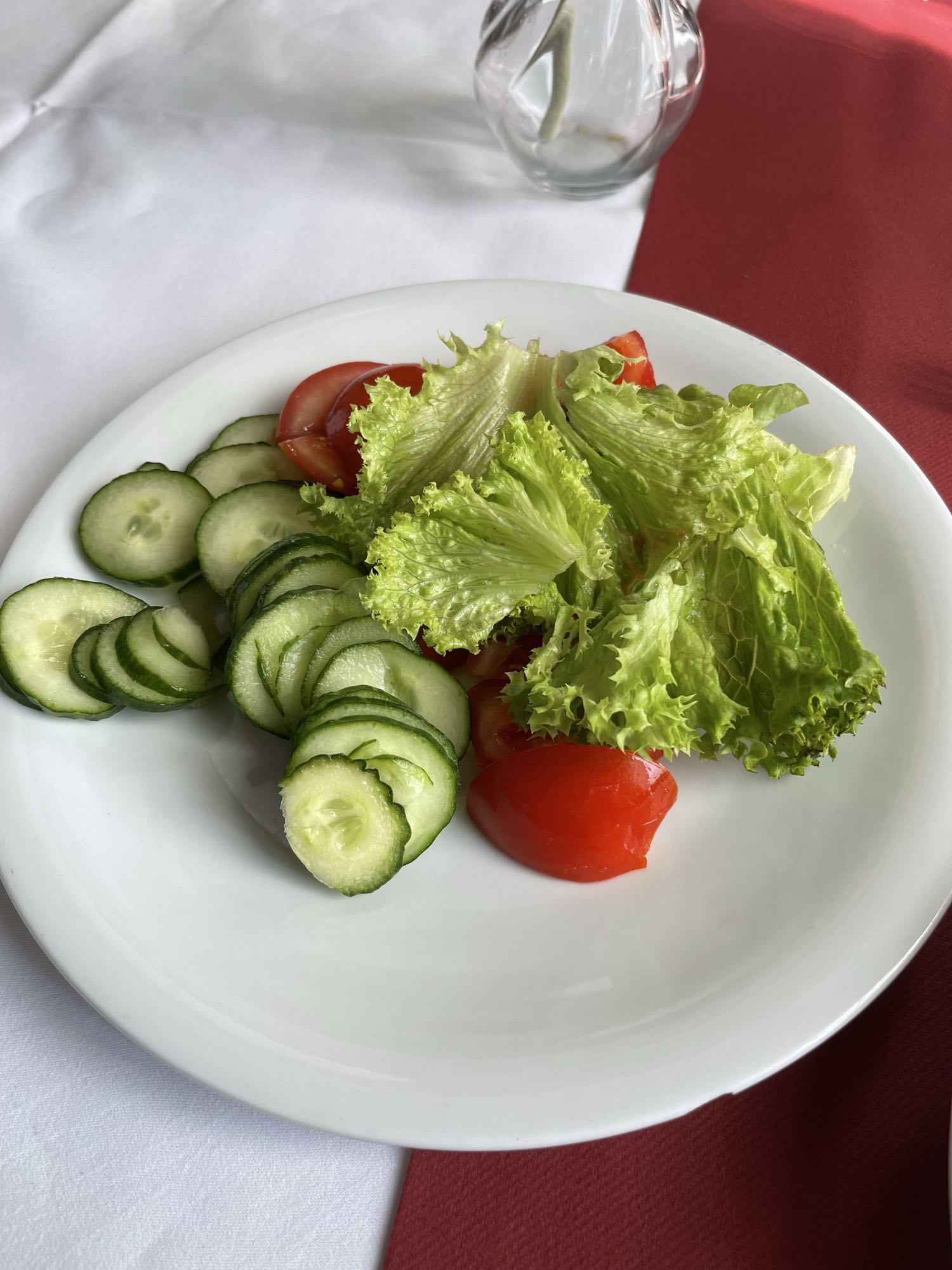 Einfache Gemüsesalat