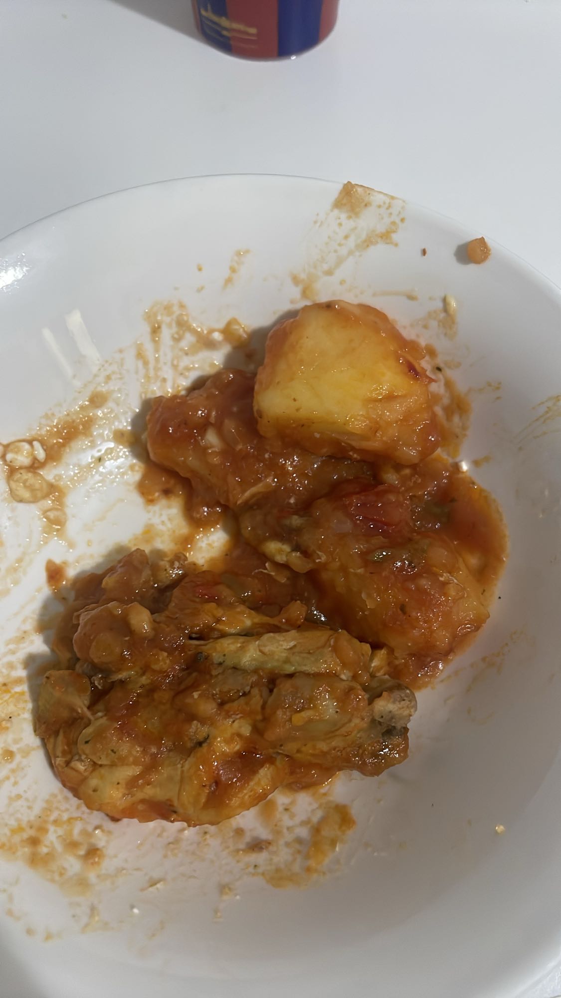 Pollo guisado con papas