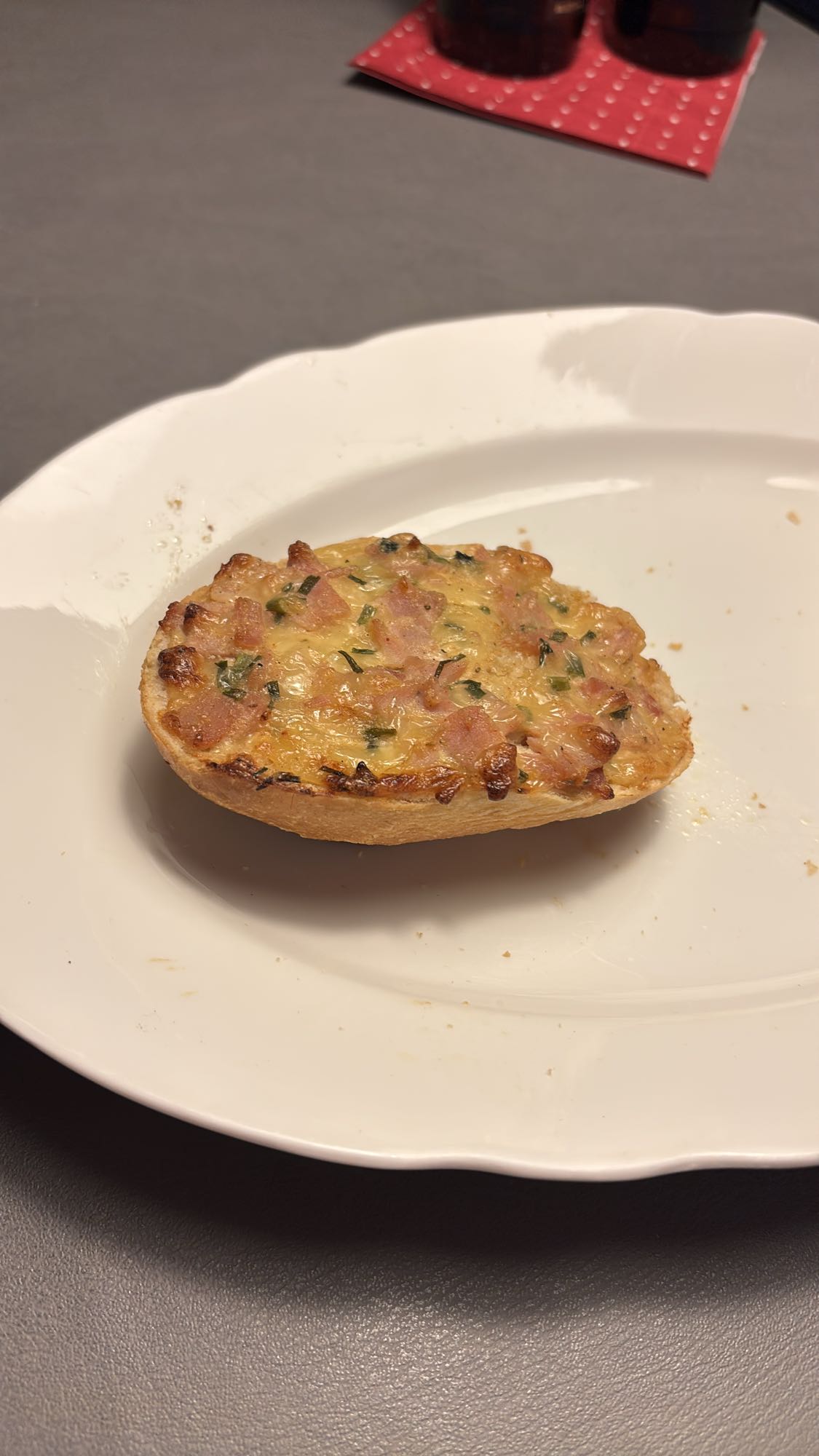 Überbackenes Baguette