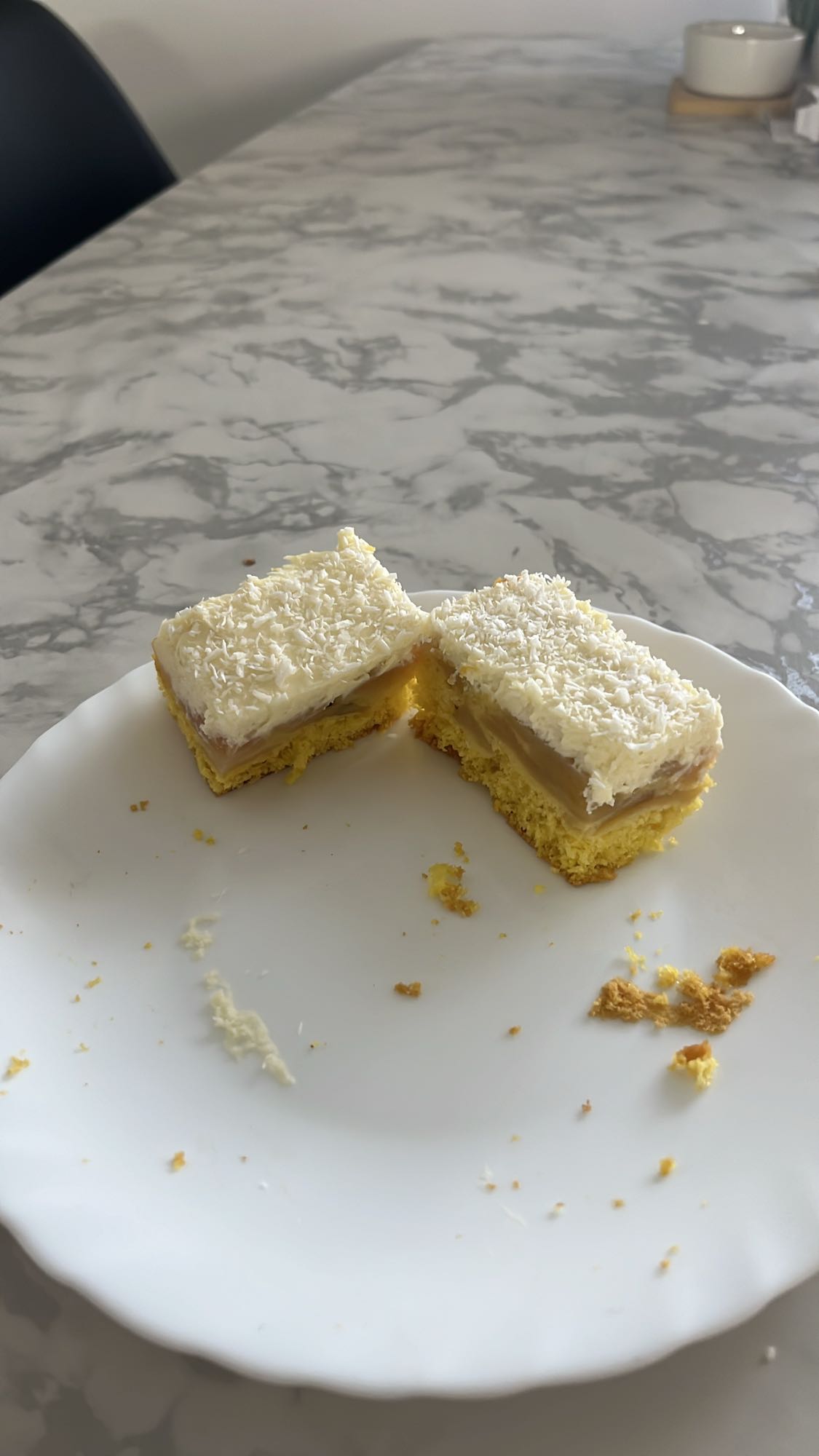 Prajitură cu cocos și cremă