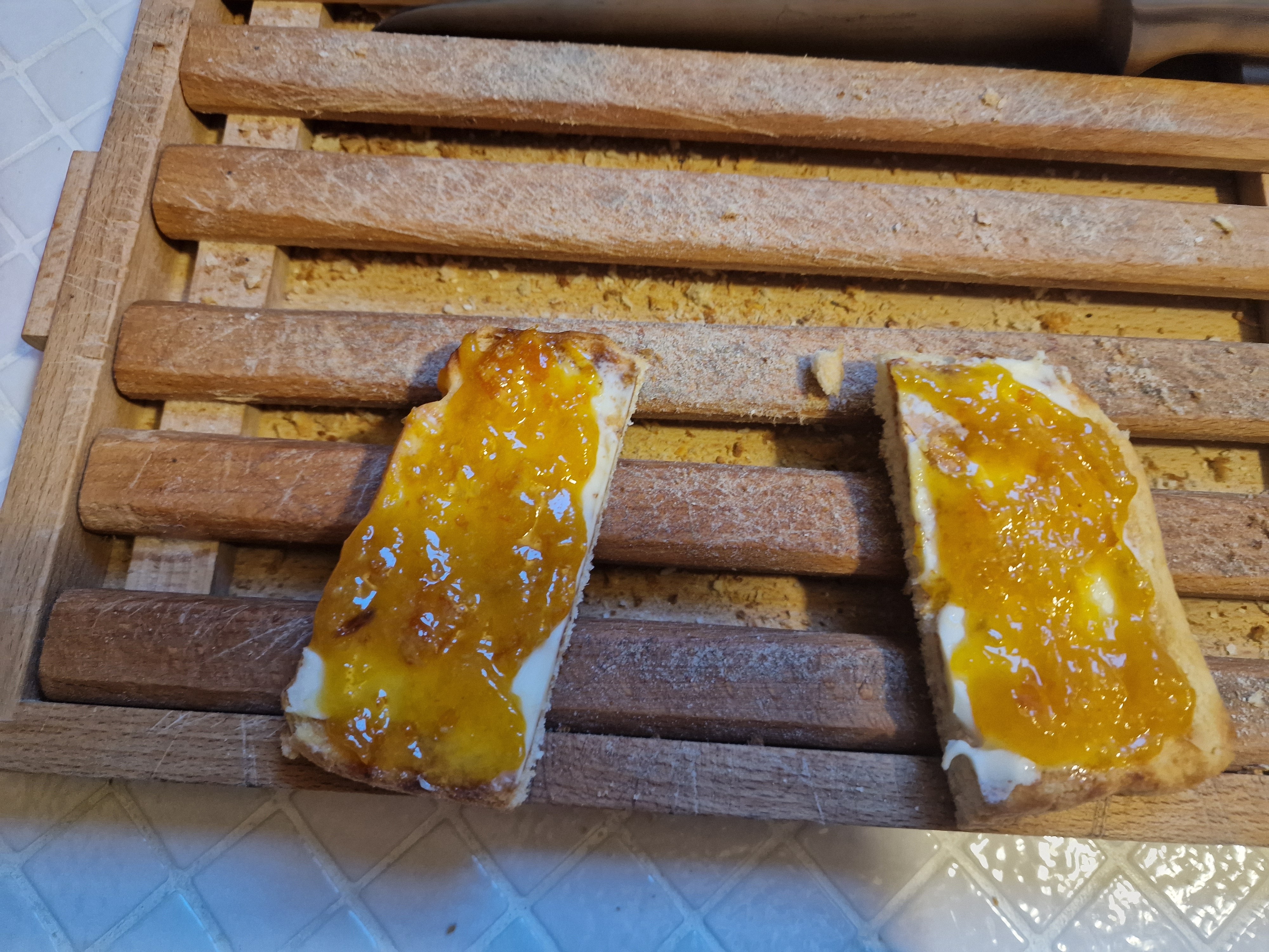 Tartines confiture beurre